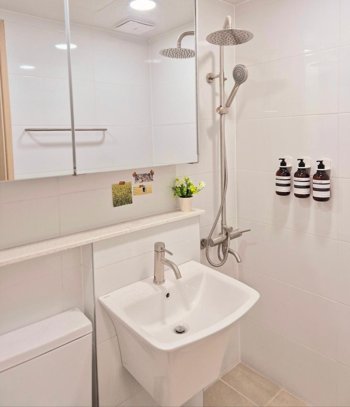 Villa Urban Corner New Building 2 Rooms, 1 Living Room, 1 Kitchen # Seokchon Cherry Blossom # Lotte World # Kspo