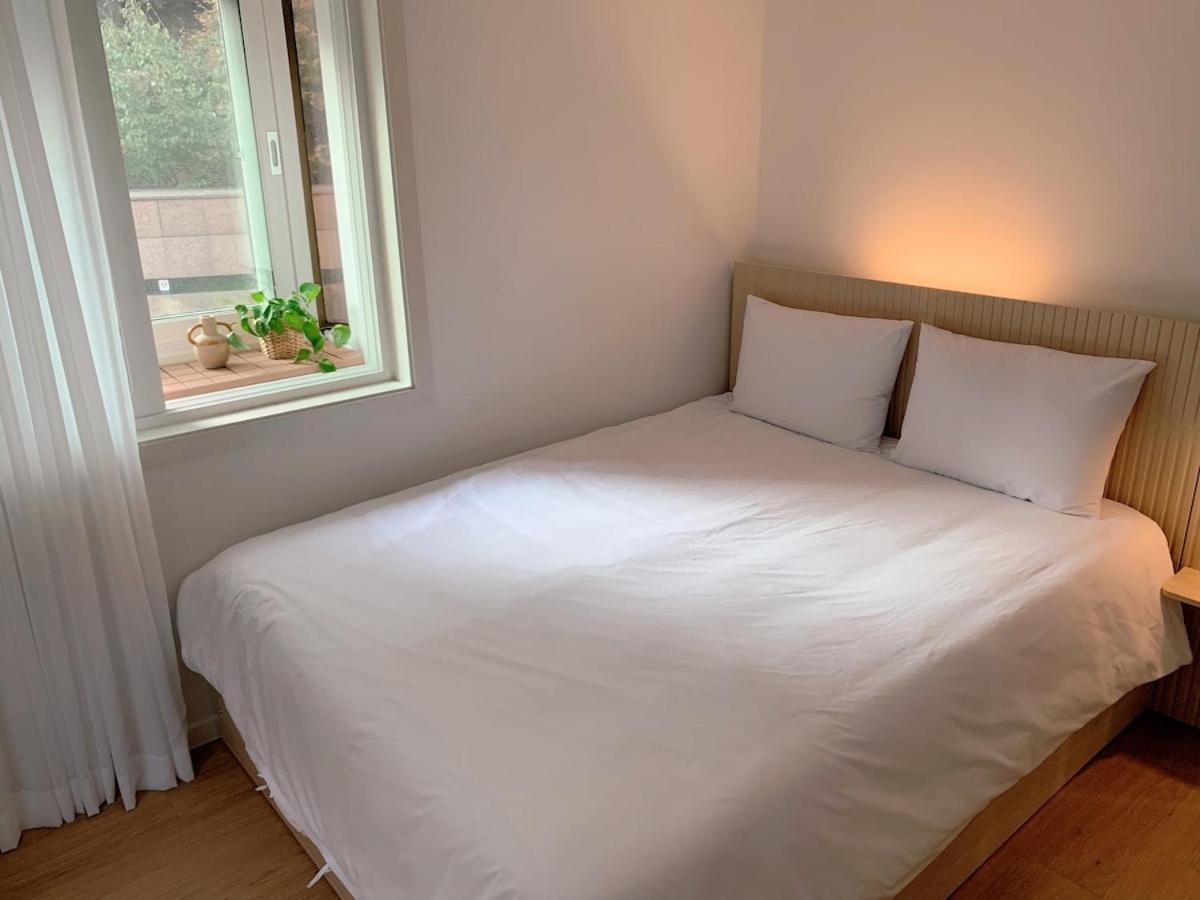 Apartment Yeonhui-dong Two-room Accommodation, Yeonhui-dong, Yeonnam-dong, Hongdae, Sinchon, Yonsei University, Severance Hospital, For Up To 3 People *
