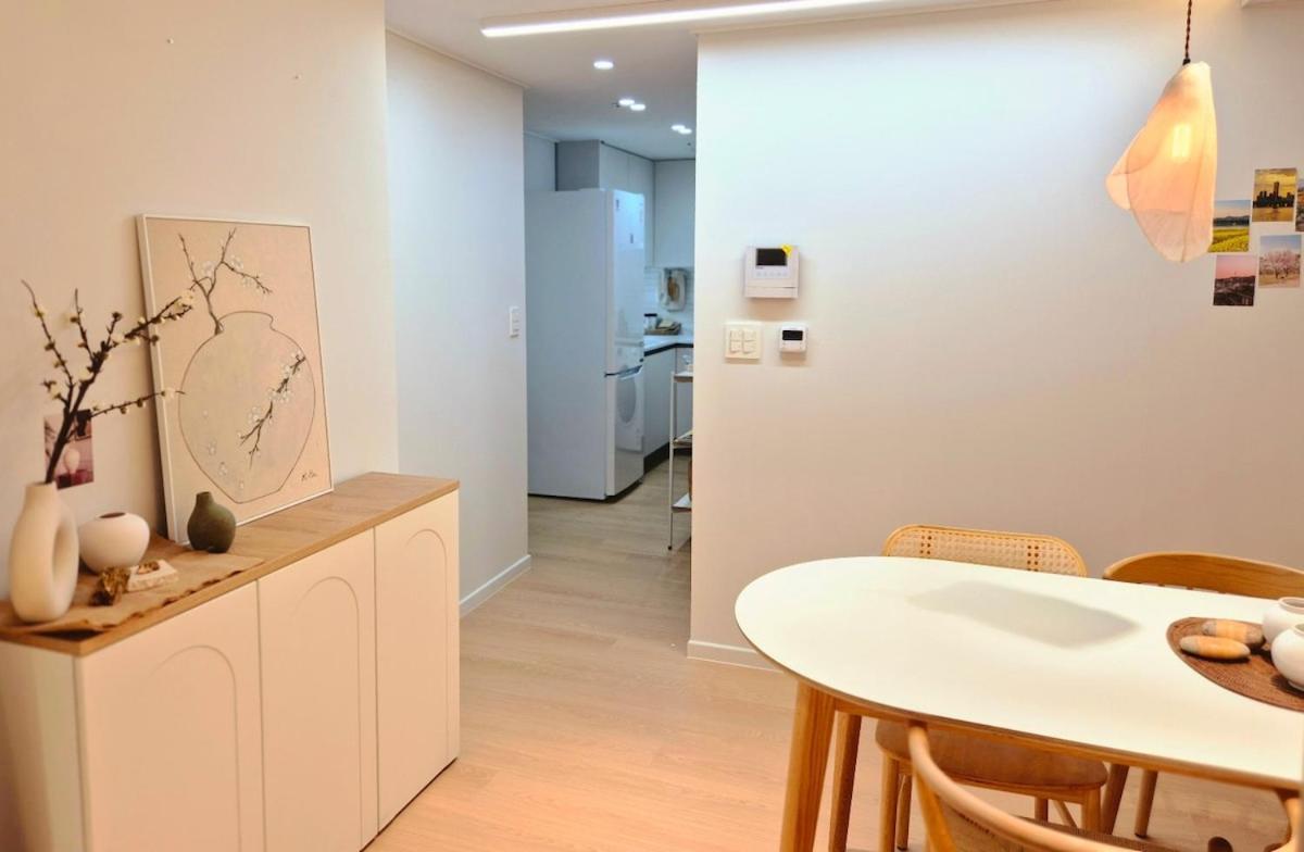 Urban Corner New Building 2 Rooms, 1 Living Room, 1 Kitchen # Seokchon Cherry Blossom # Lotte World # Kspo Villa