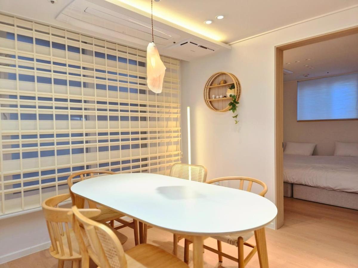 Urban Corner New Building 2 Rooms, 1 Living Room, 1 Kitchen # Seokchon Cherry Blossom # Lotte World # Kspo Villa Seoul