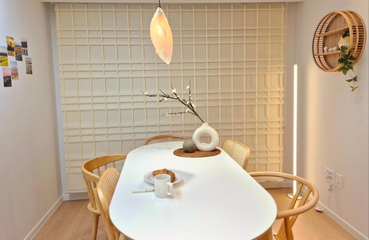 Urban Corner New Building 2 Rooms, 1 Living Room, 1 Kitchen # Seokchon Cherry Blossom # Lotte World # Kspo Seoul