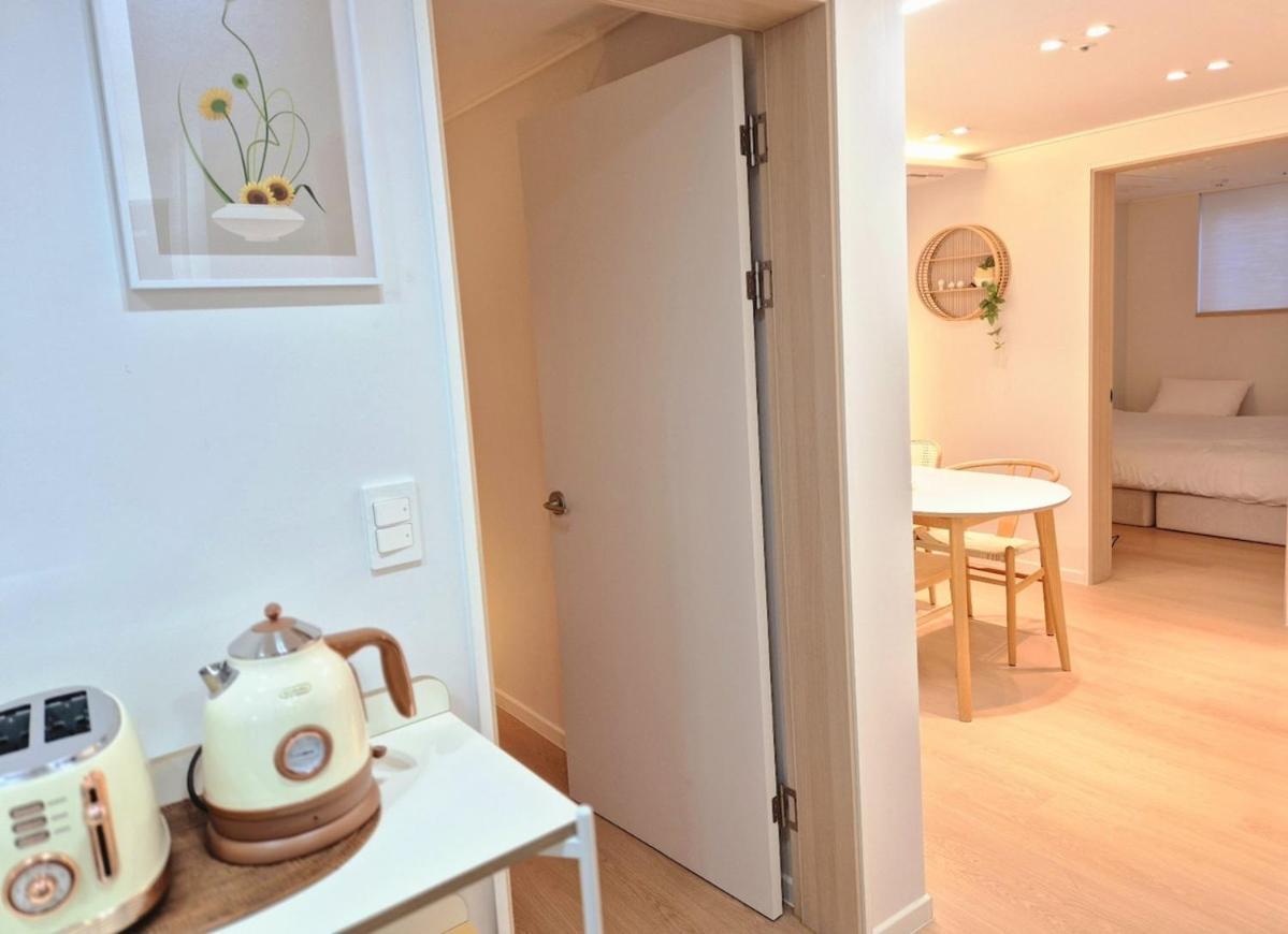 Urban Corner New Building 2 Rooms, 1 Living Room, 1 Kitchen # Seokchon Cherry Blossom # Lotte World # Kspo * Seoul