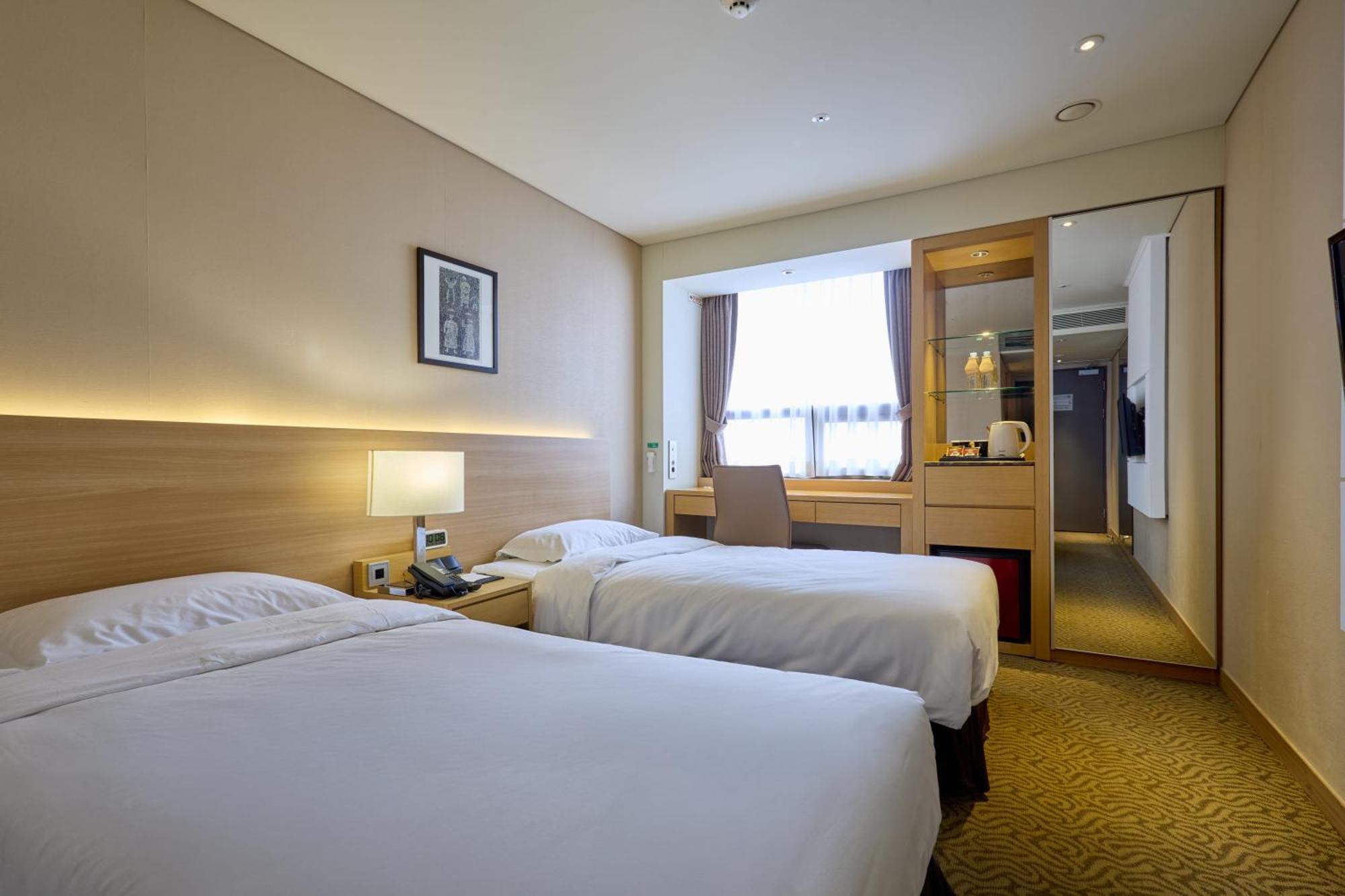 Summit Dongdaemun Hotel 3*