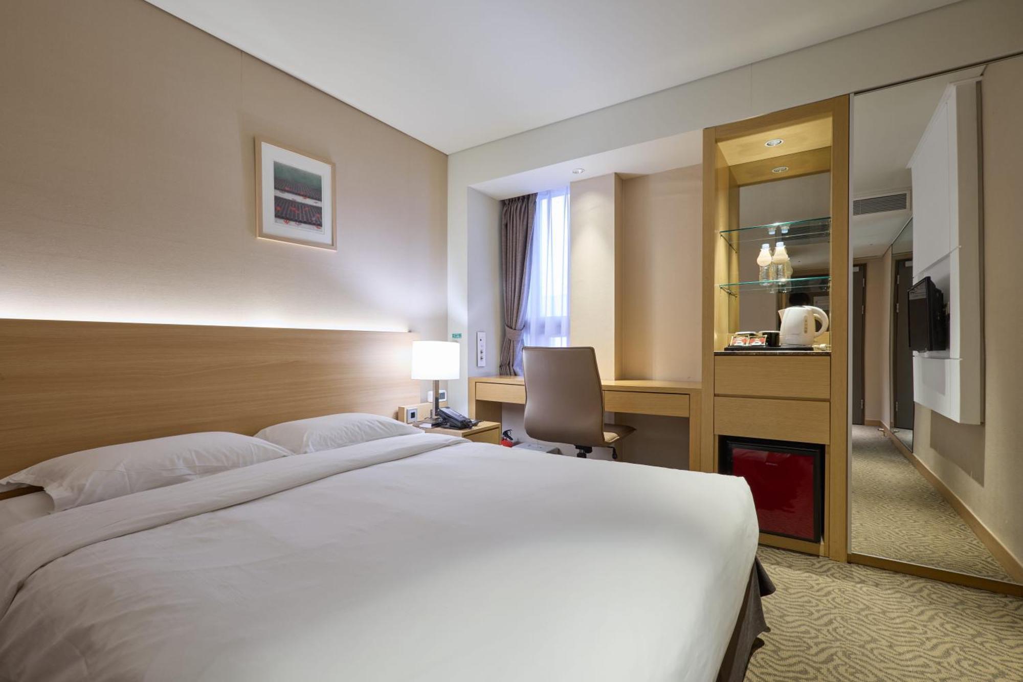 Summit Dongdaemun Hotel
