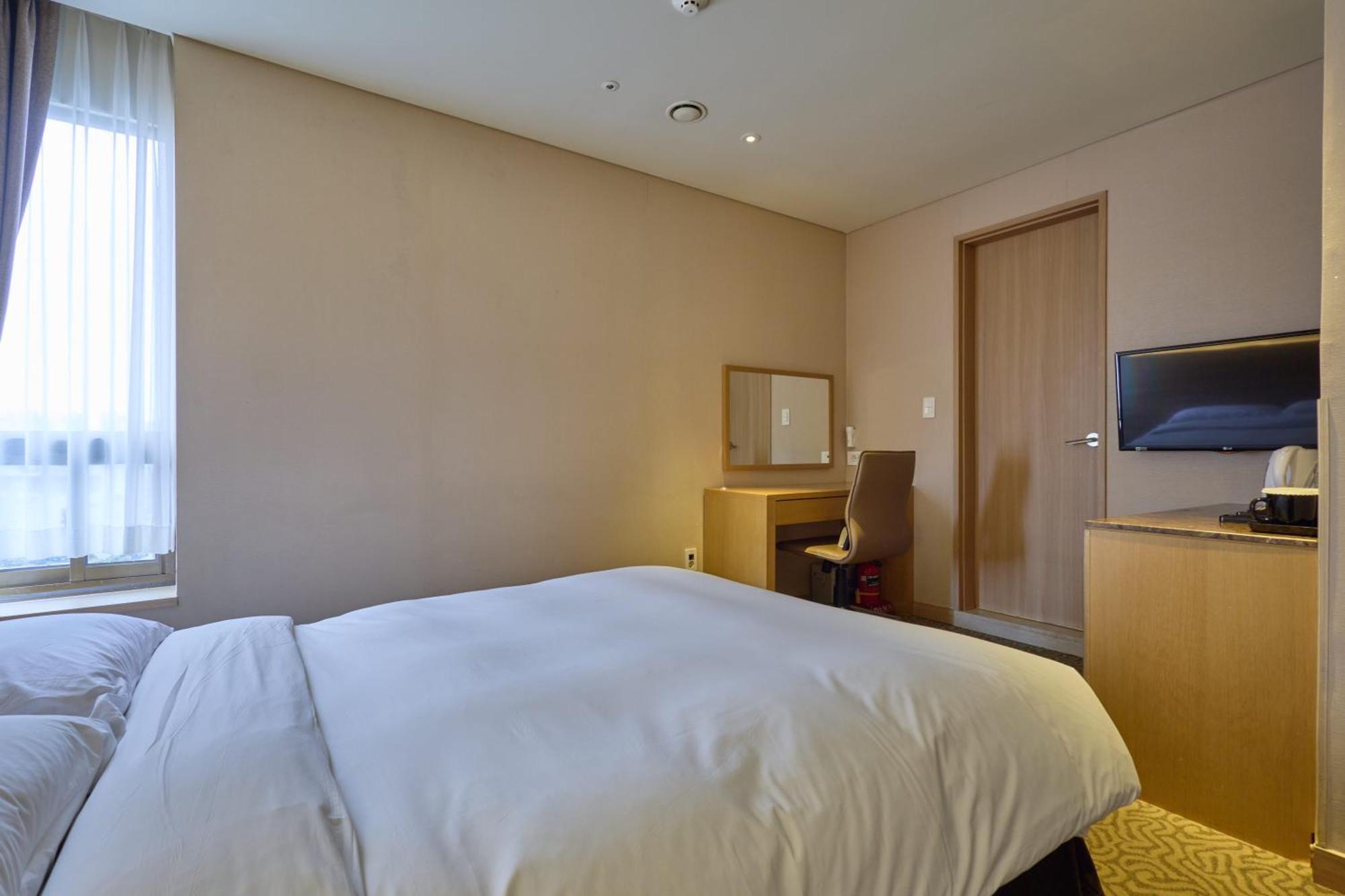Hotel Summit Dongdaemun 3*