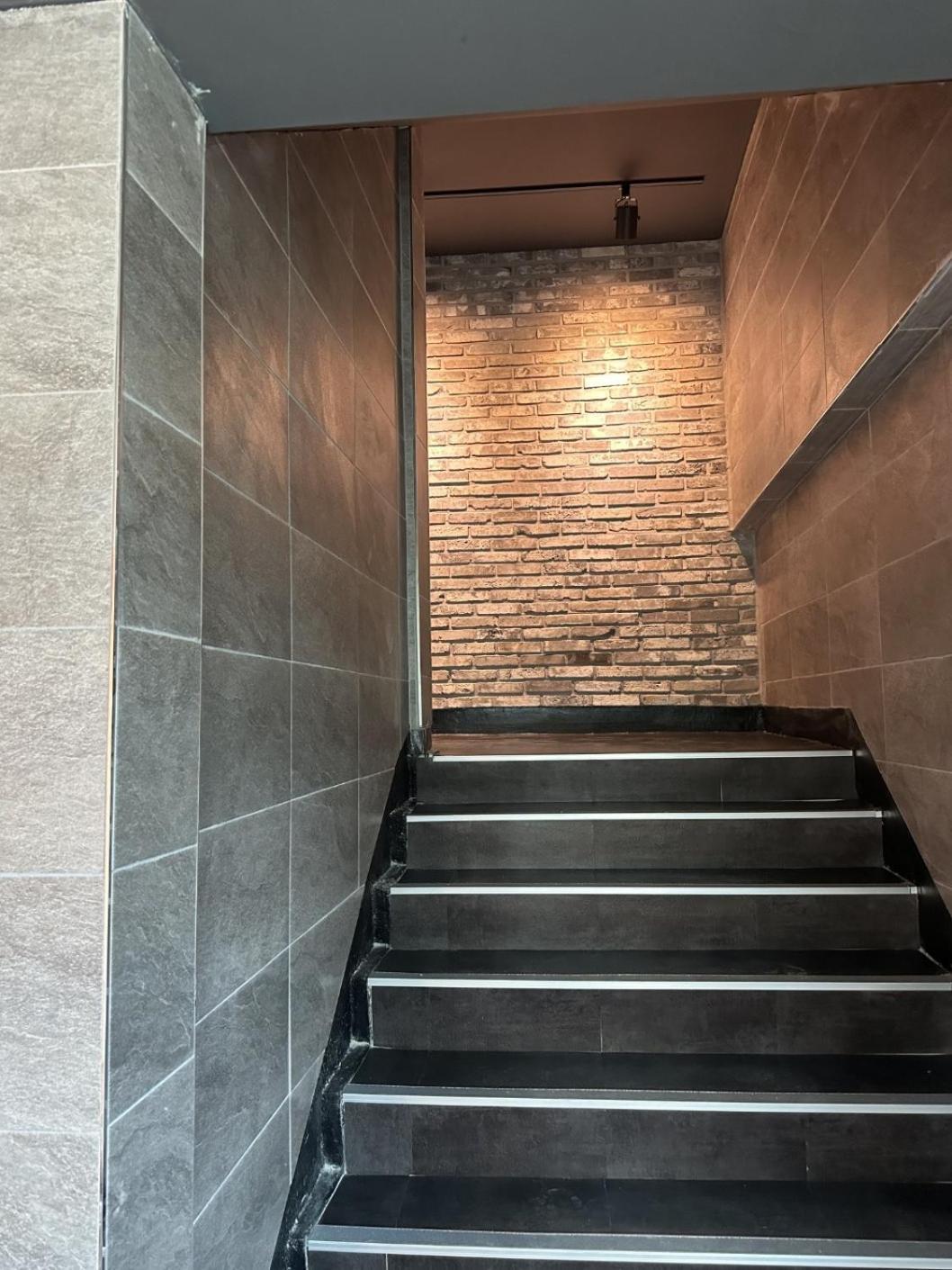 D Dongdaemun Hostel