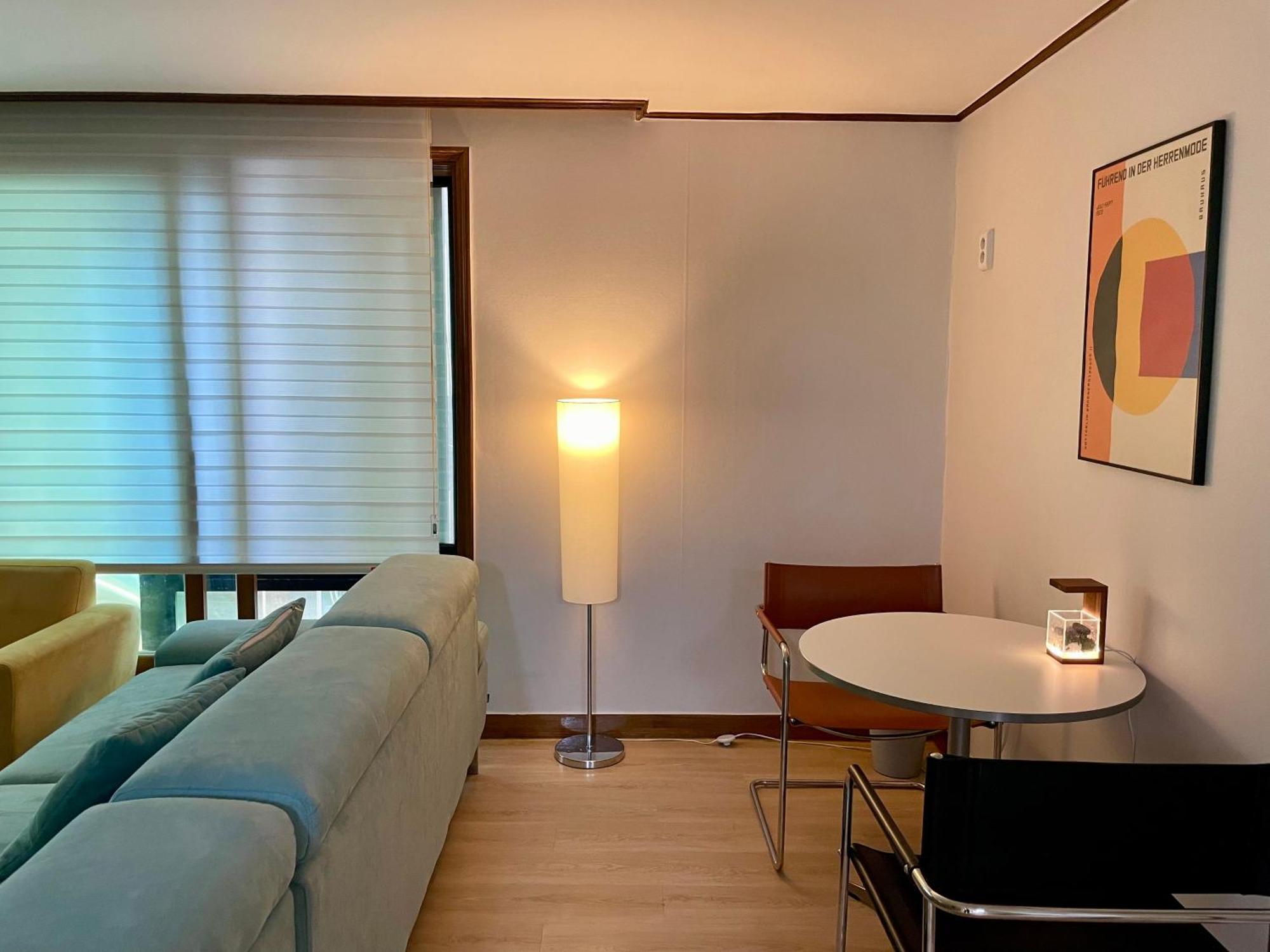 Mid-century Design Modern House Apartment