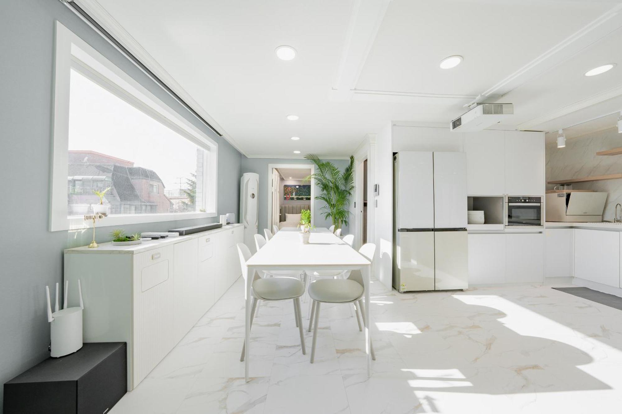 Ht Tailored Service Urban Retreat Gym And Garden * Seoul
