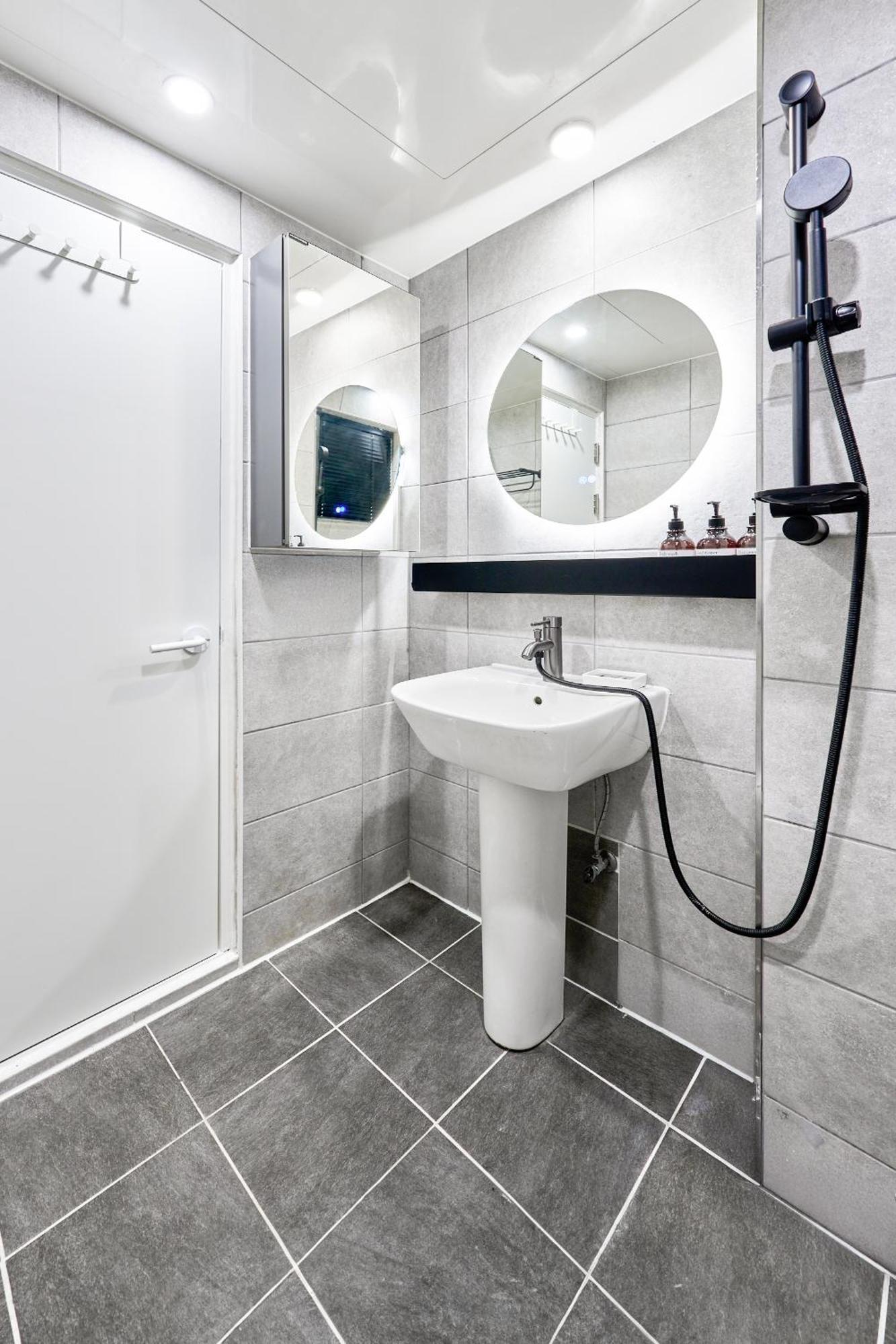 Ht Tailored Service Urban Retreat Gym And Garden Holiday home *