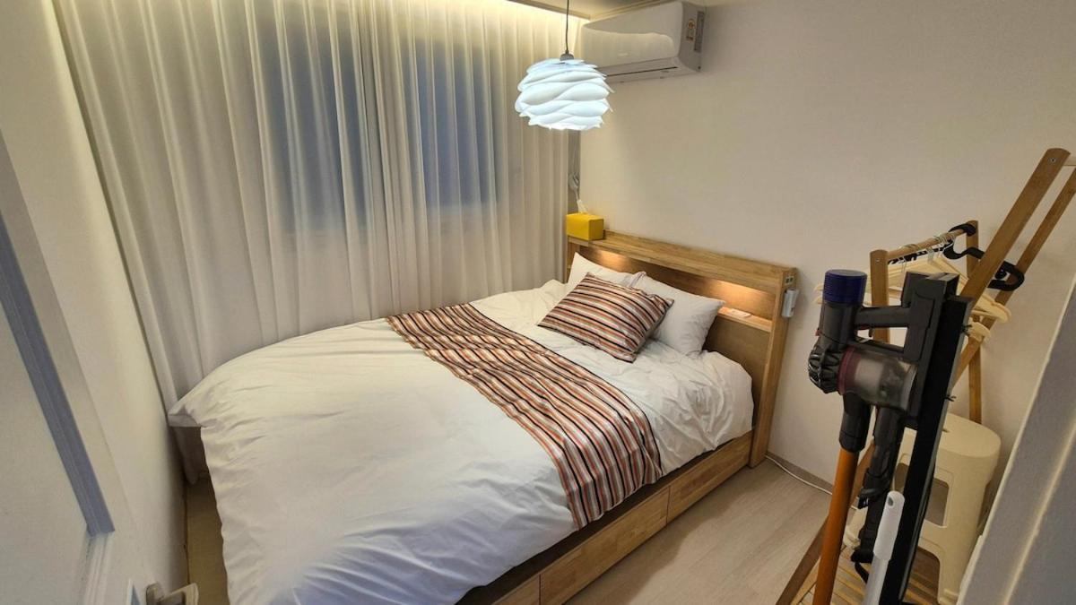 3mins Cozy Daeheung * Seoul