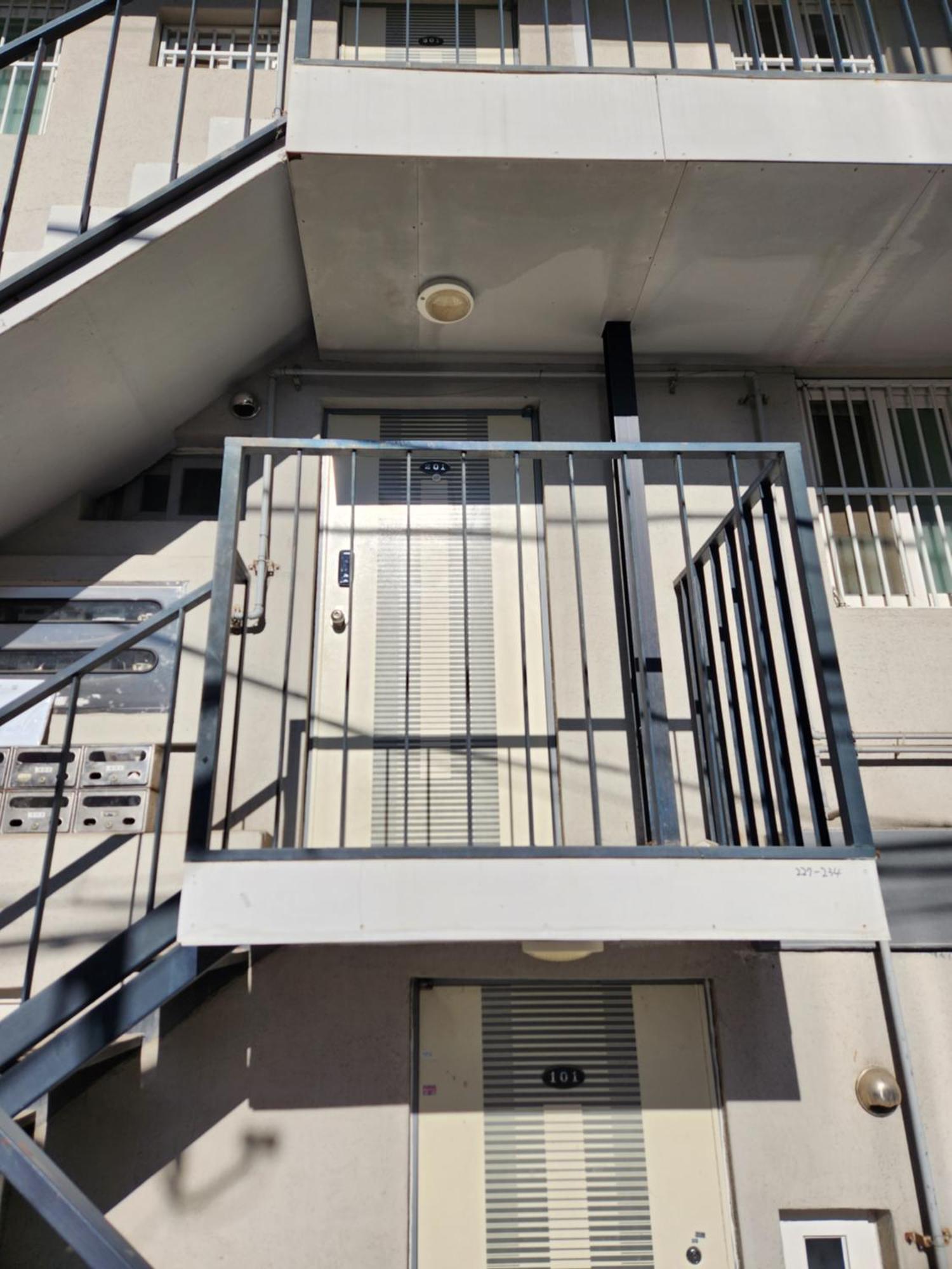 Sweethome, 2 & Beds By Kunkook Station Line2,7 * Seoul