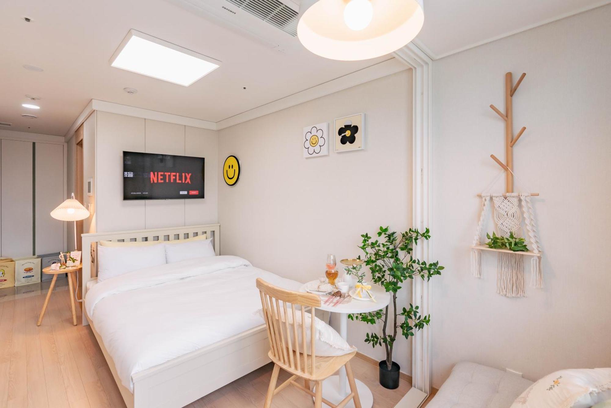 Centralviewsuite Residence, Myeong-dong Apartment Seoul