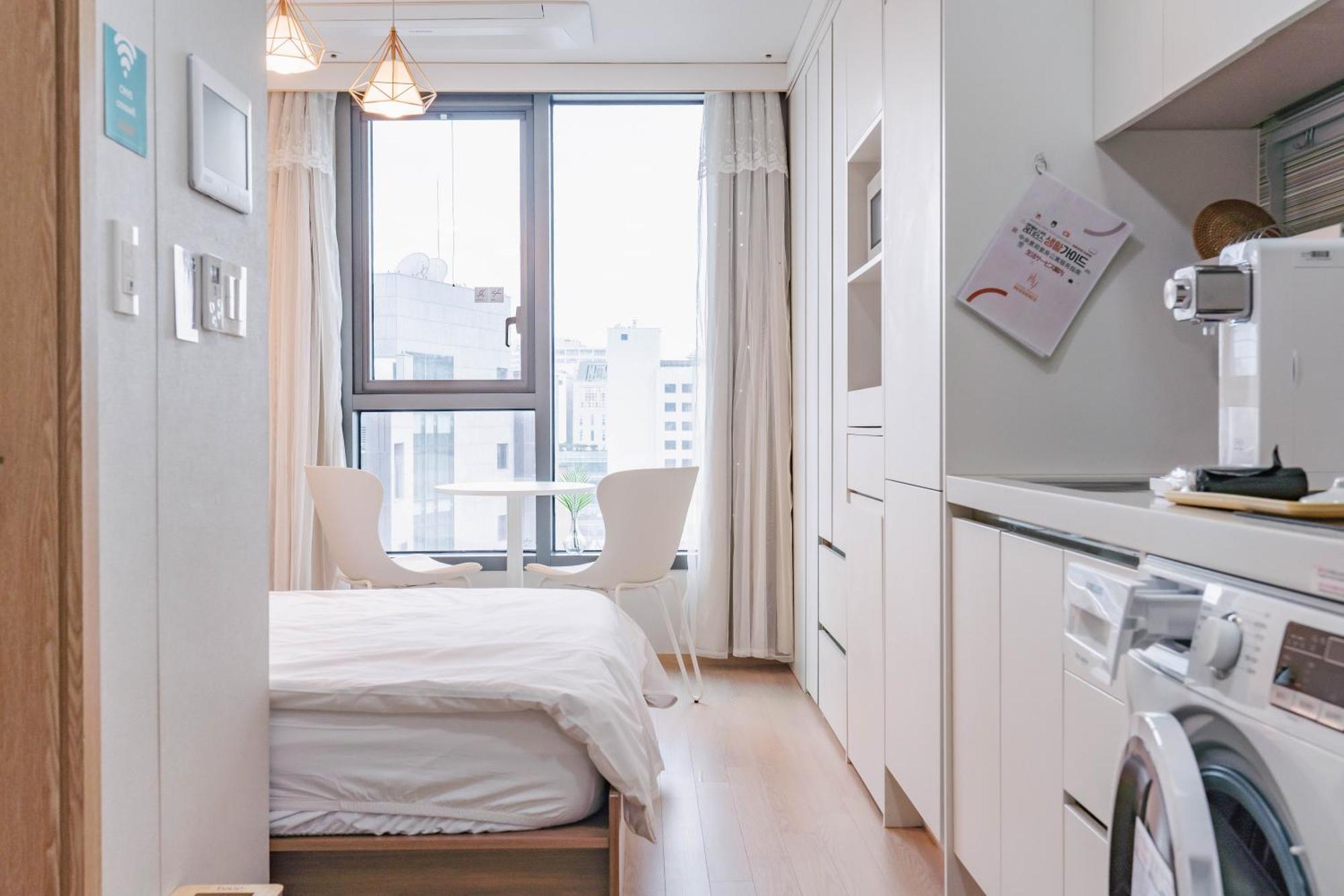 Centralviewsuite Residence, Myeong-dong Apartment *