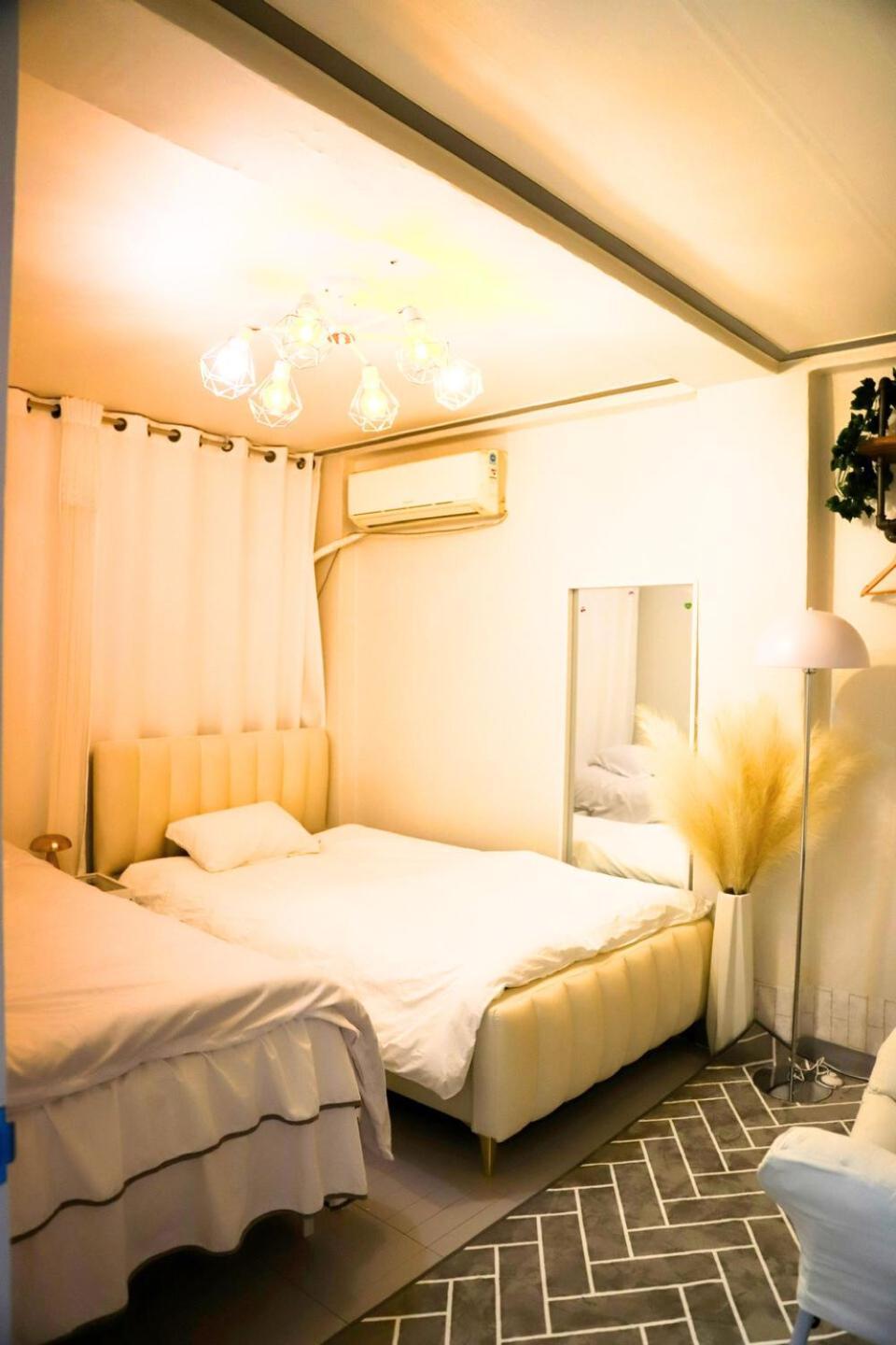 Apartment Hongdae Sinchon I 1f I 4ppl I Private Chillpopstay *