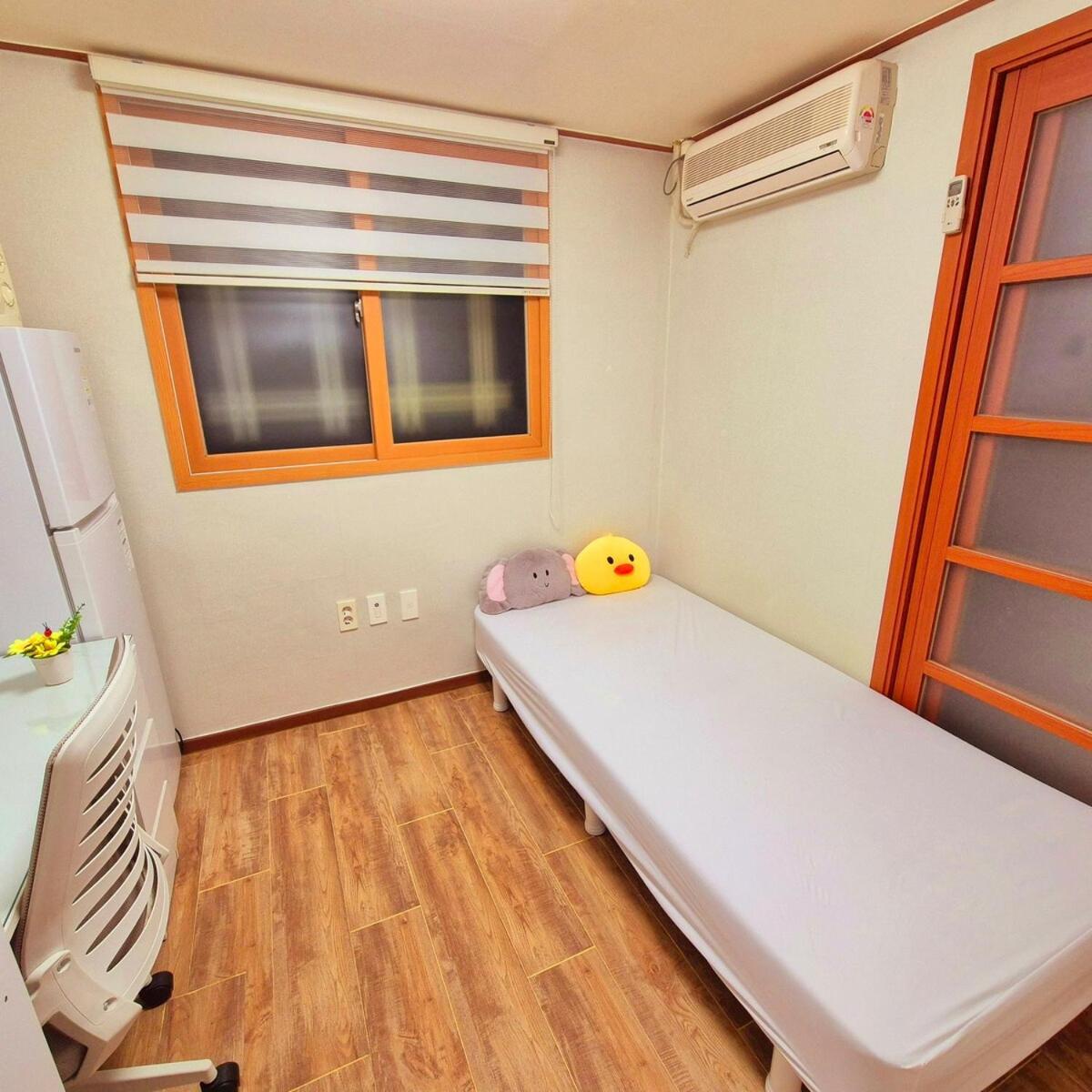 Apartment Aneuk House 42