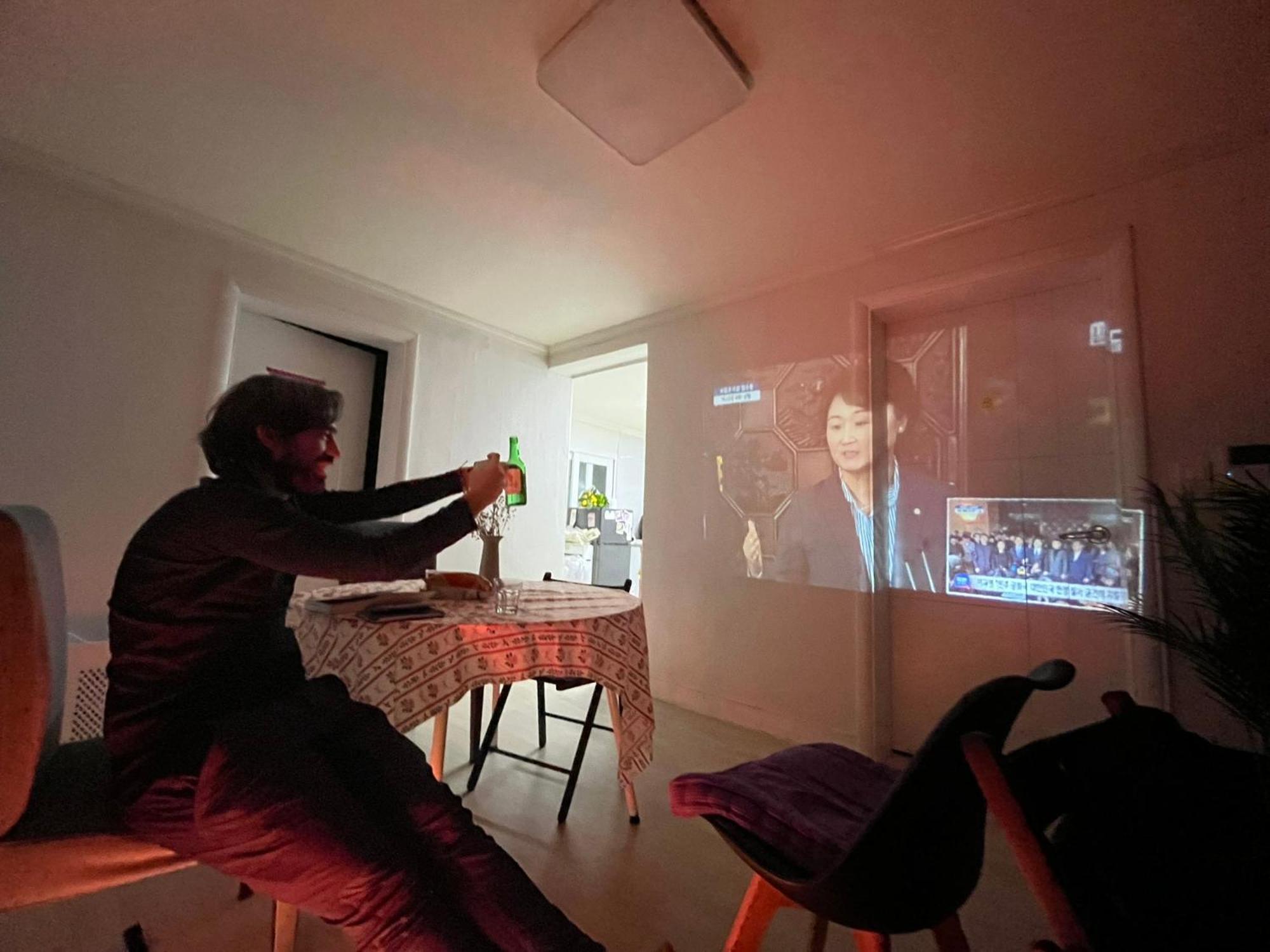Hostel Bueno Day - Near Hongdae & Historic Sites