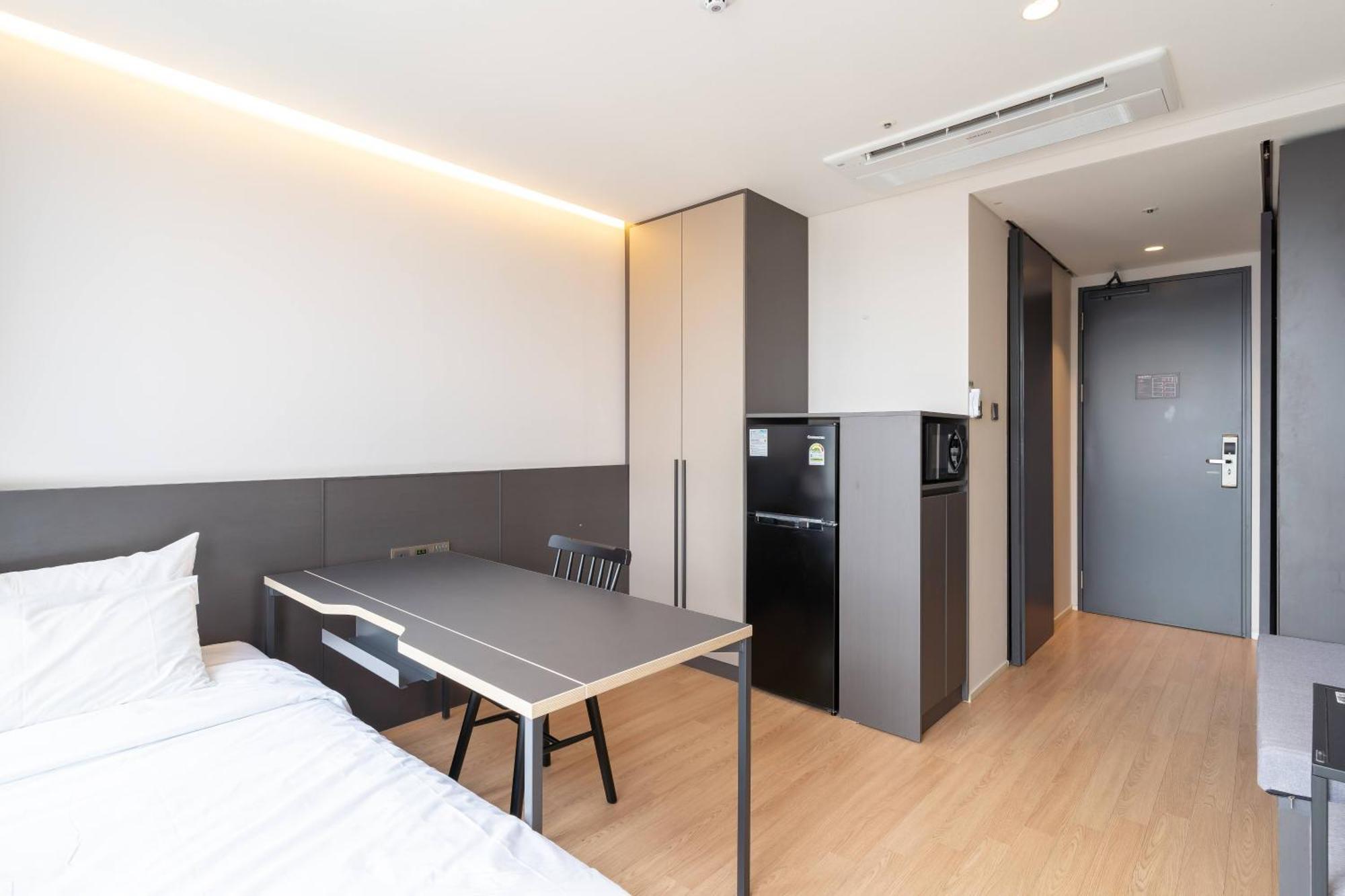 Celib Yeoui Hotel 2*