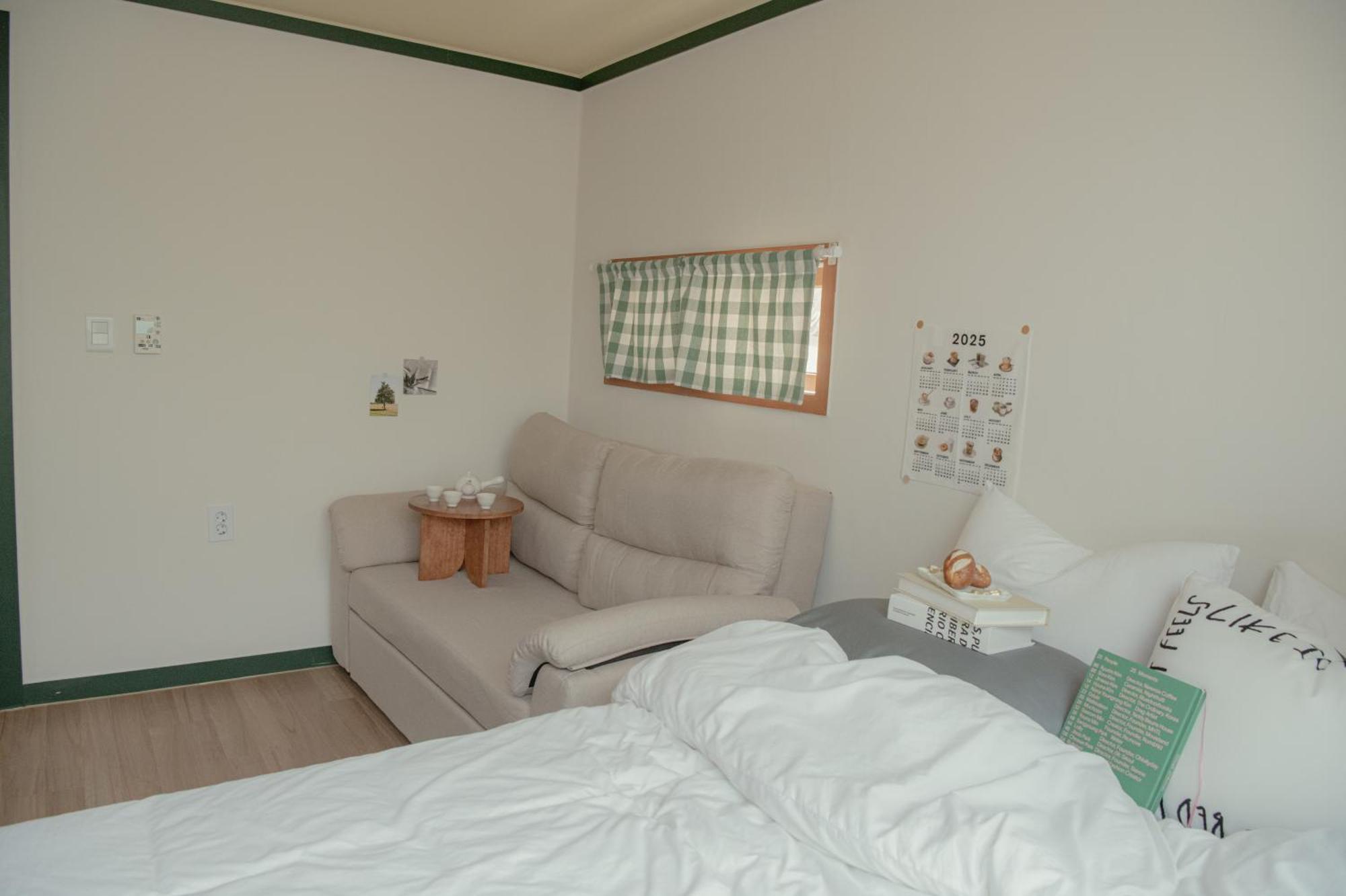 Romantic Rooftop-house Apartment Seoul