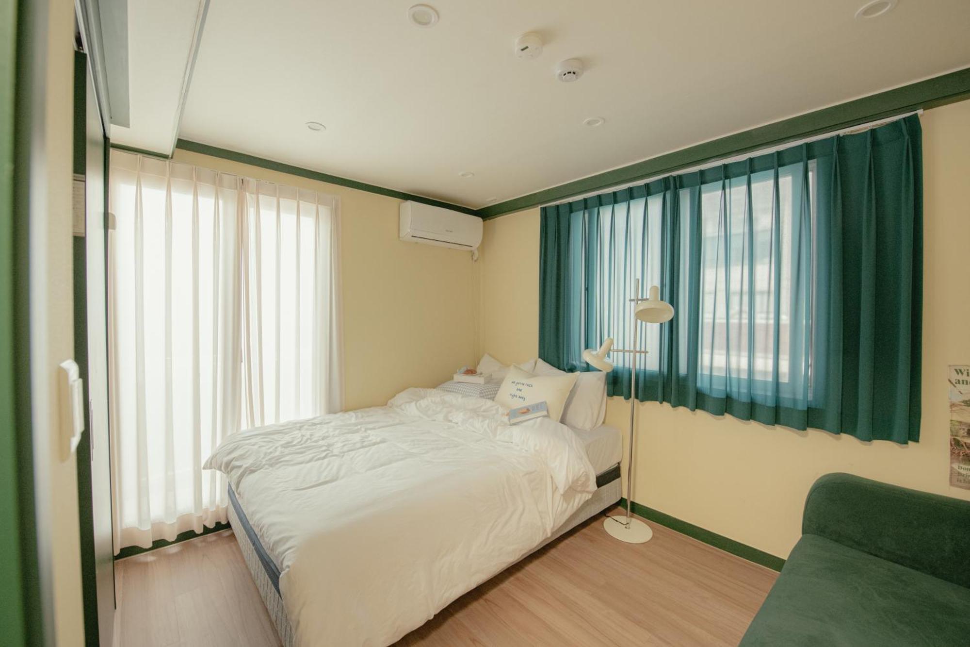 Romantic Rooftop-house Apartment Seoul