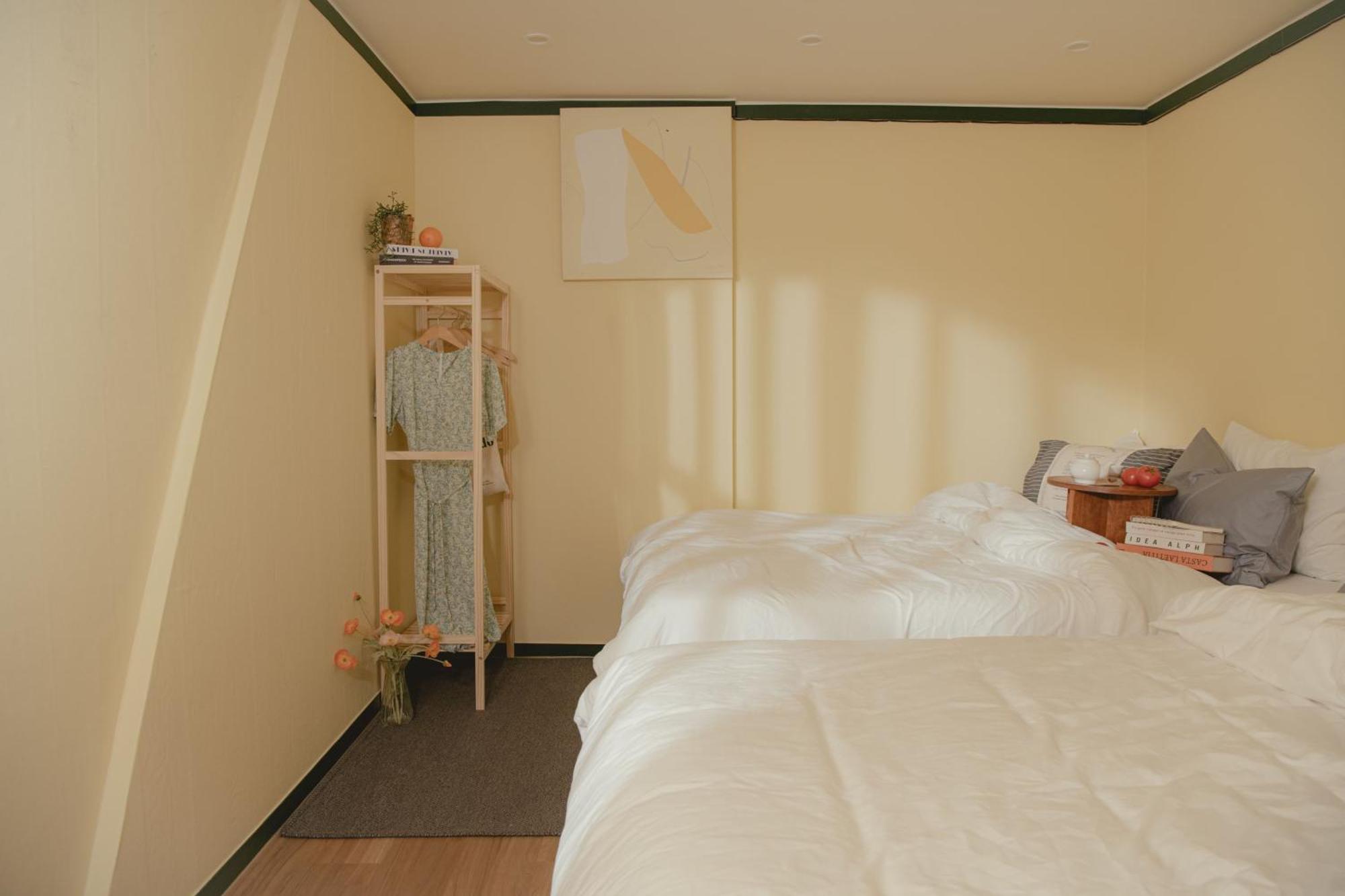 Apartment Hongik Univ Station Romantic Rooftop-house *