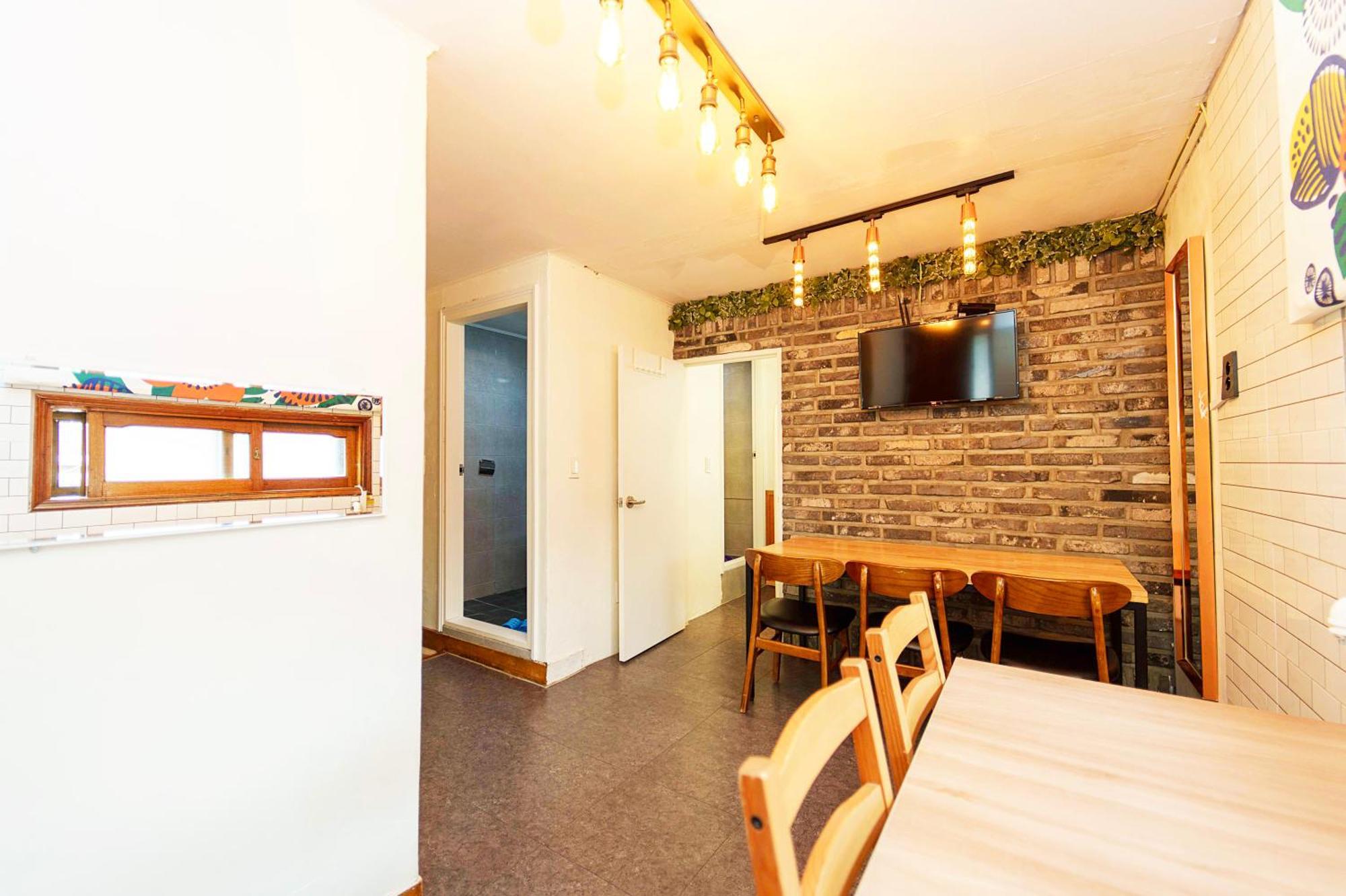 Apartamento 3-gu&anne House Hongdae 6room & 4bath House *