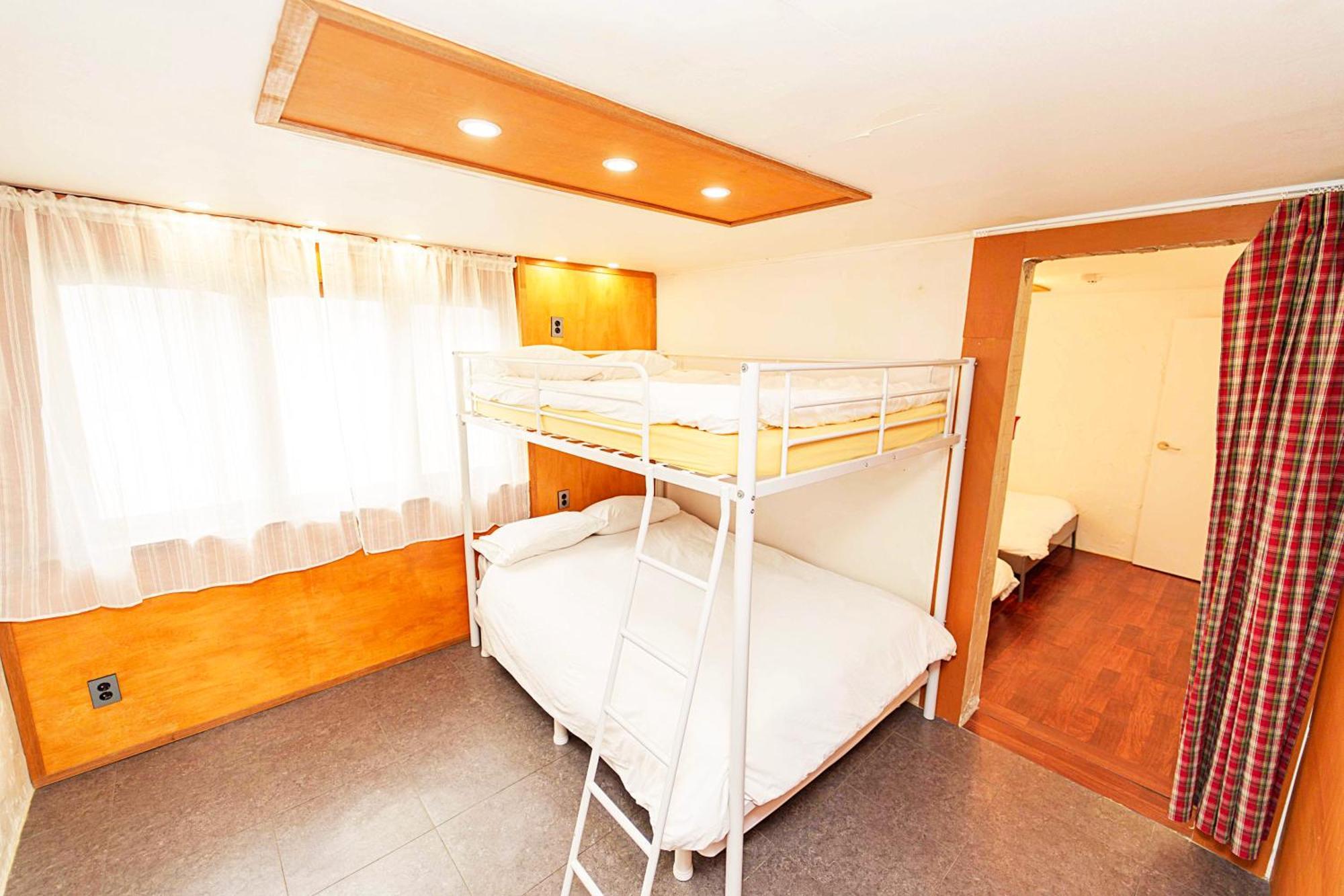 Apartamento 3-gu&anne House Hongdae 6room & 4bath House Seul