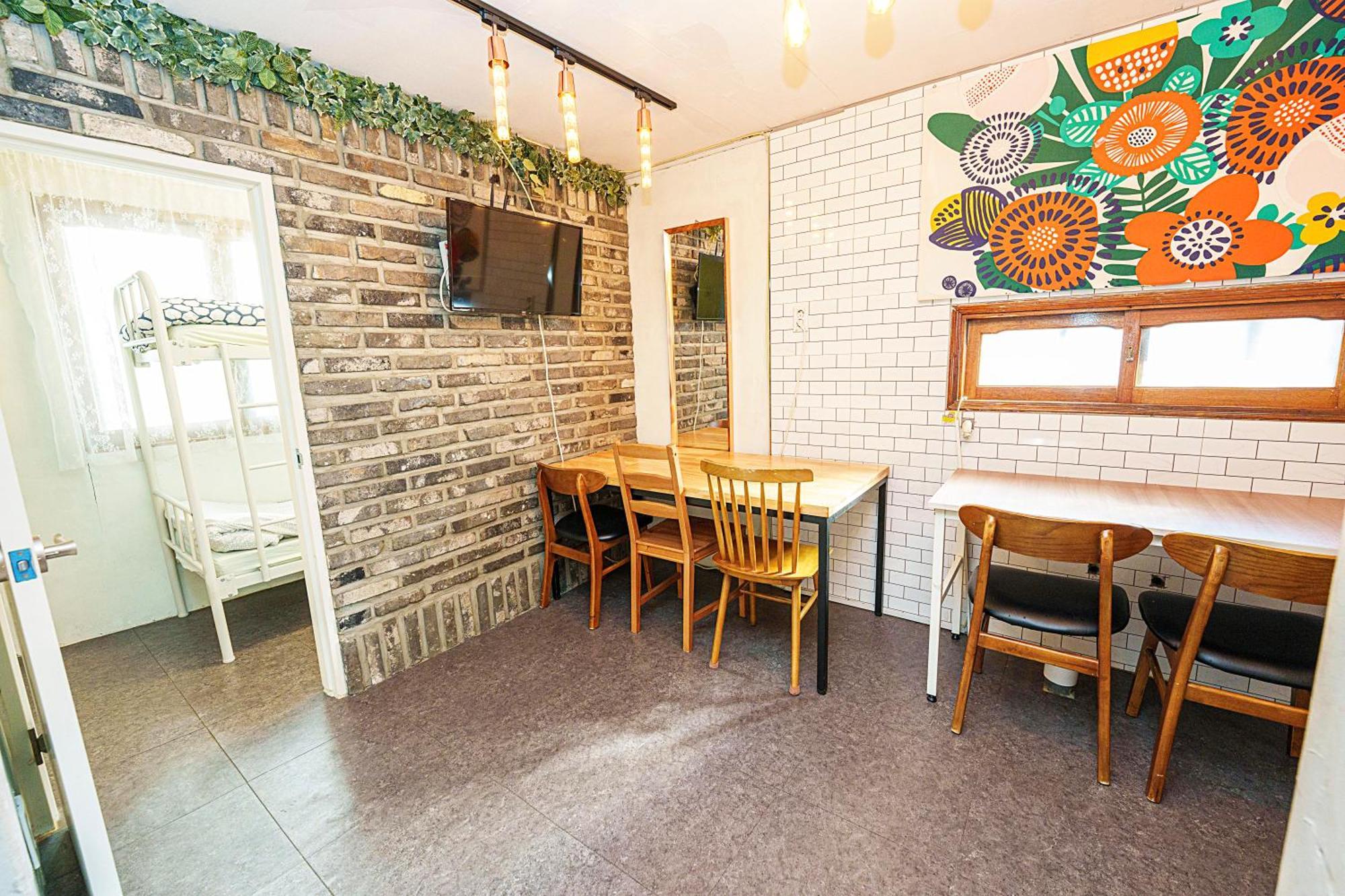 Apartamento 3-gu&anne House Hongdae 6room & 4bath House