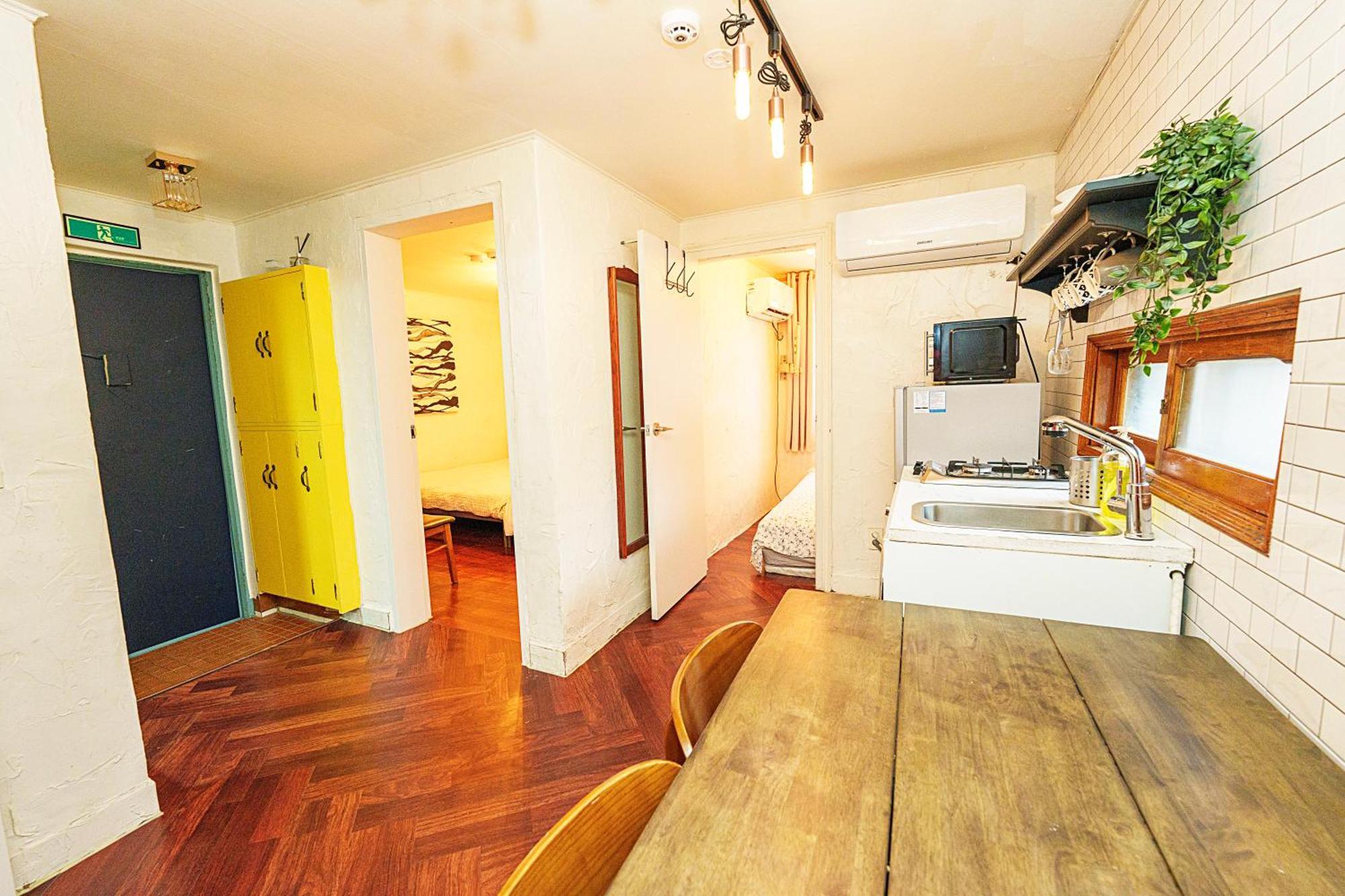 3-gu&anne House Hongdae 6room & 4bath House *