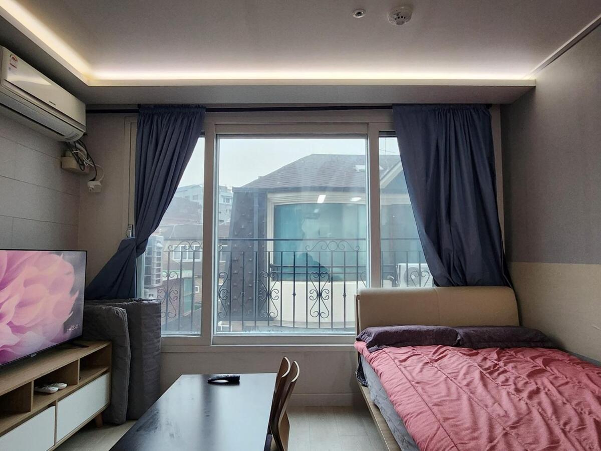 Apartment Sadang Station Double And Single