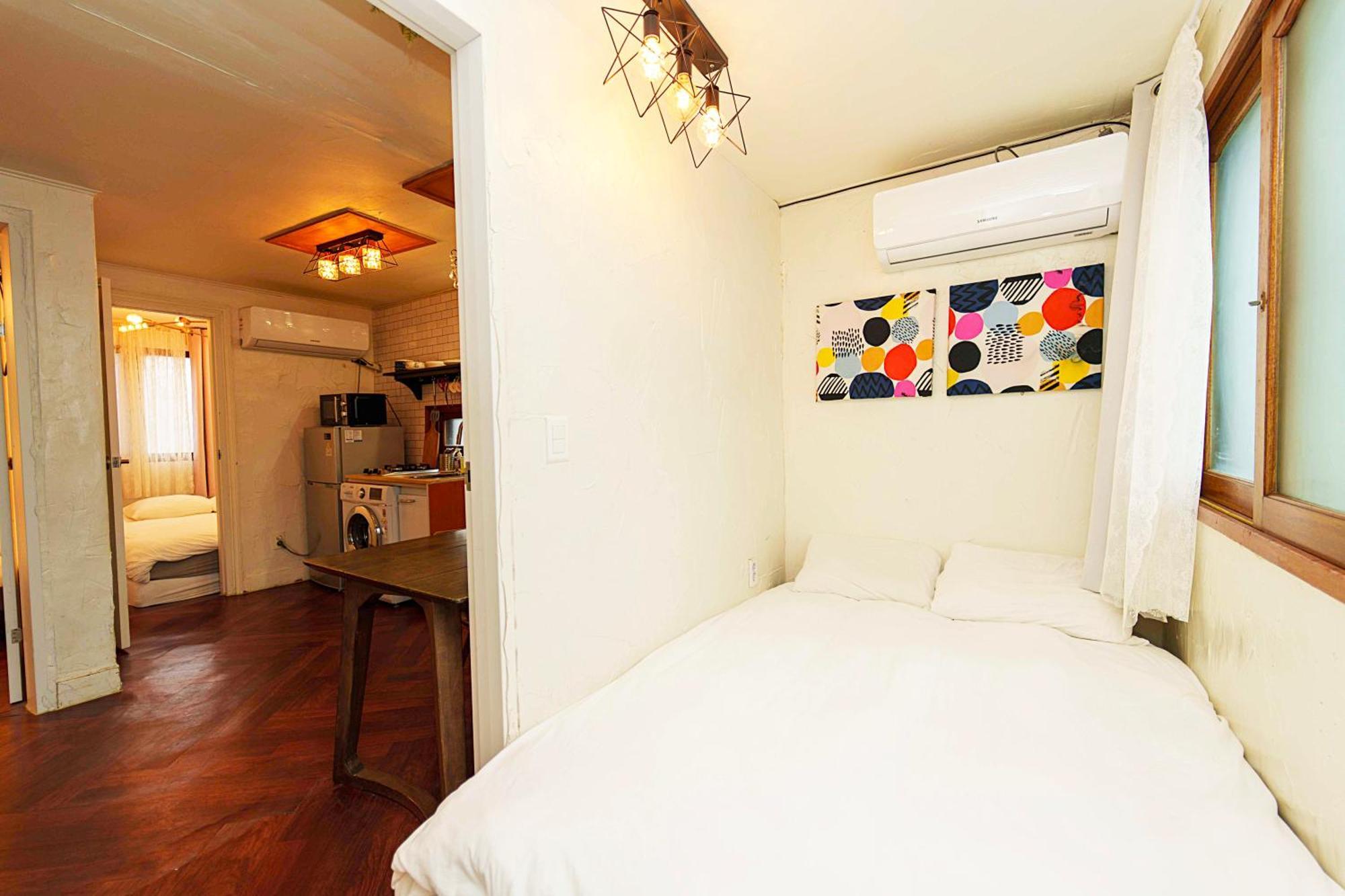 3-gu&anne House Hongdae 6room & 4bath House