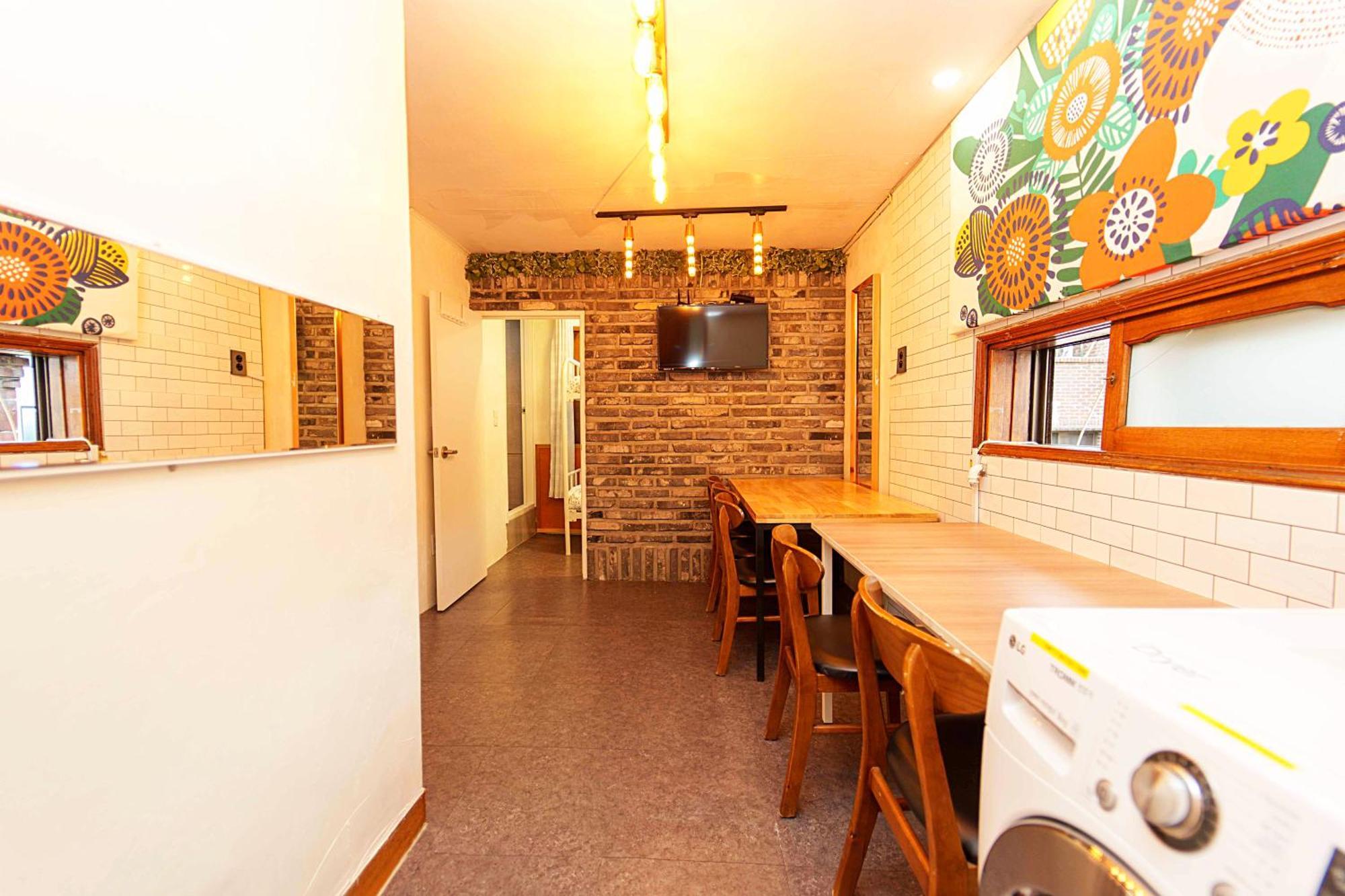 Apartamento 3-gu&anne House Hongdae 6room & 4bath House