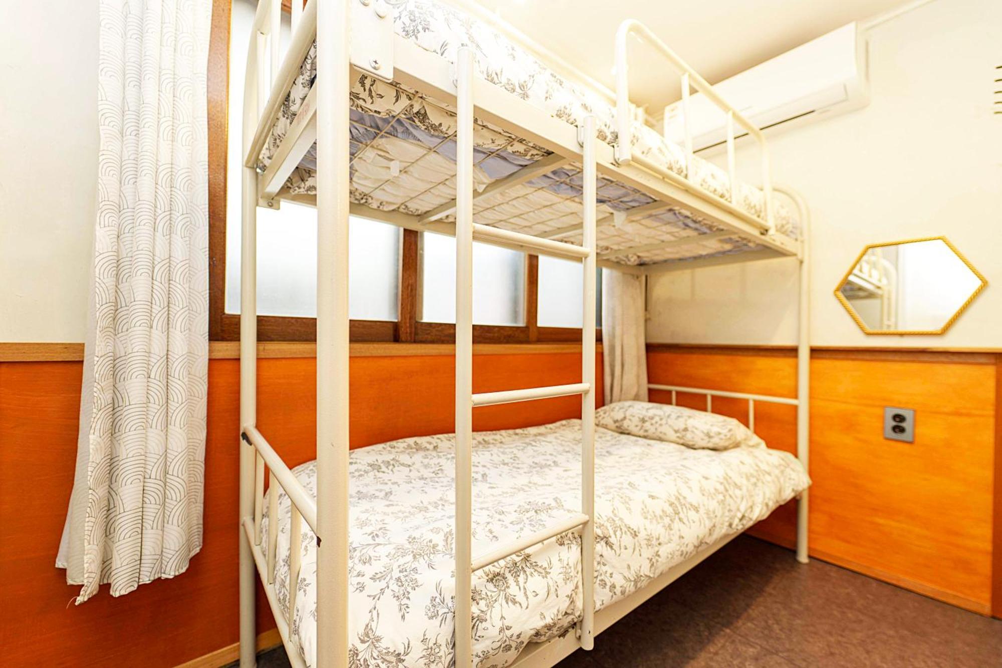 3-gu&anne House Hongdae 6room & 4bath House *