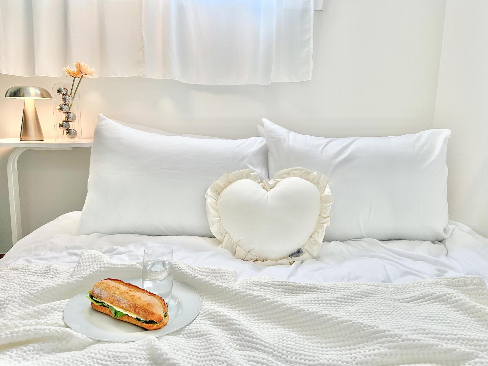 Hongdae Station 7min, Designer House Vila *