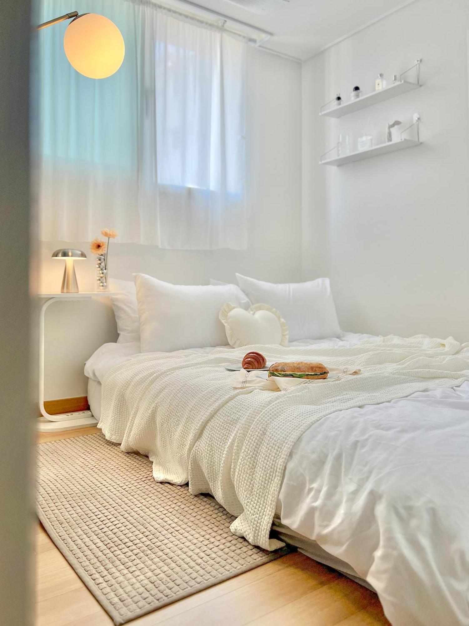 Vila Hongdae Station 7min, Designer House *