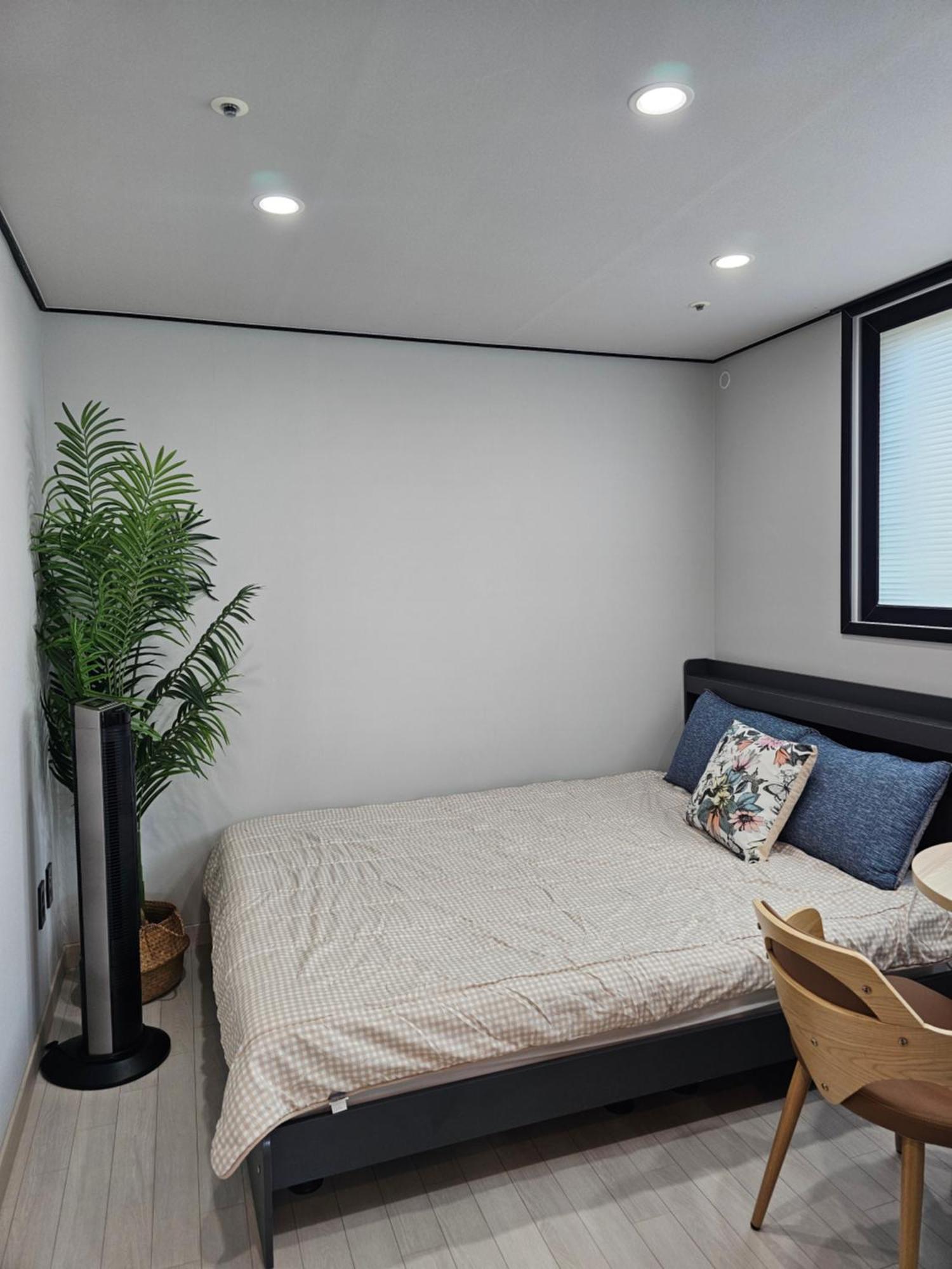 Hwagok Station - Two Room, Sunshine * Seoul