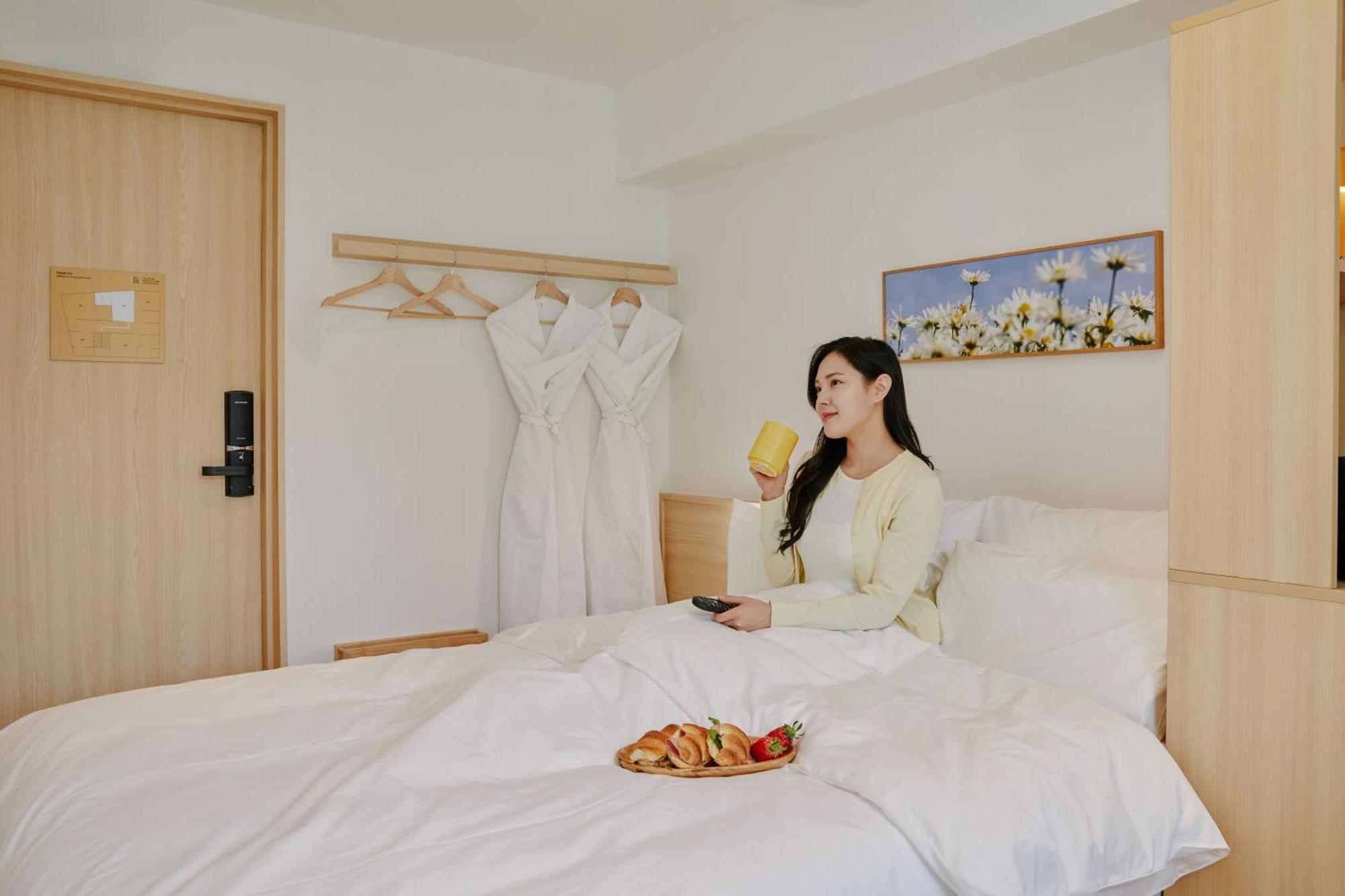 2025 Renovated- Marguerite 2* Seoul