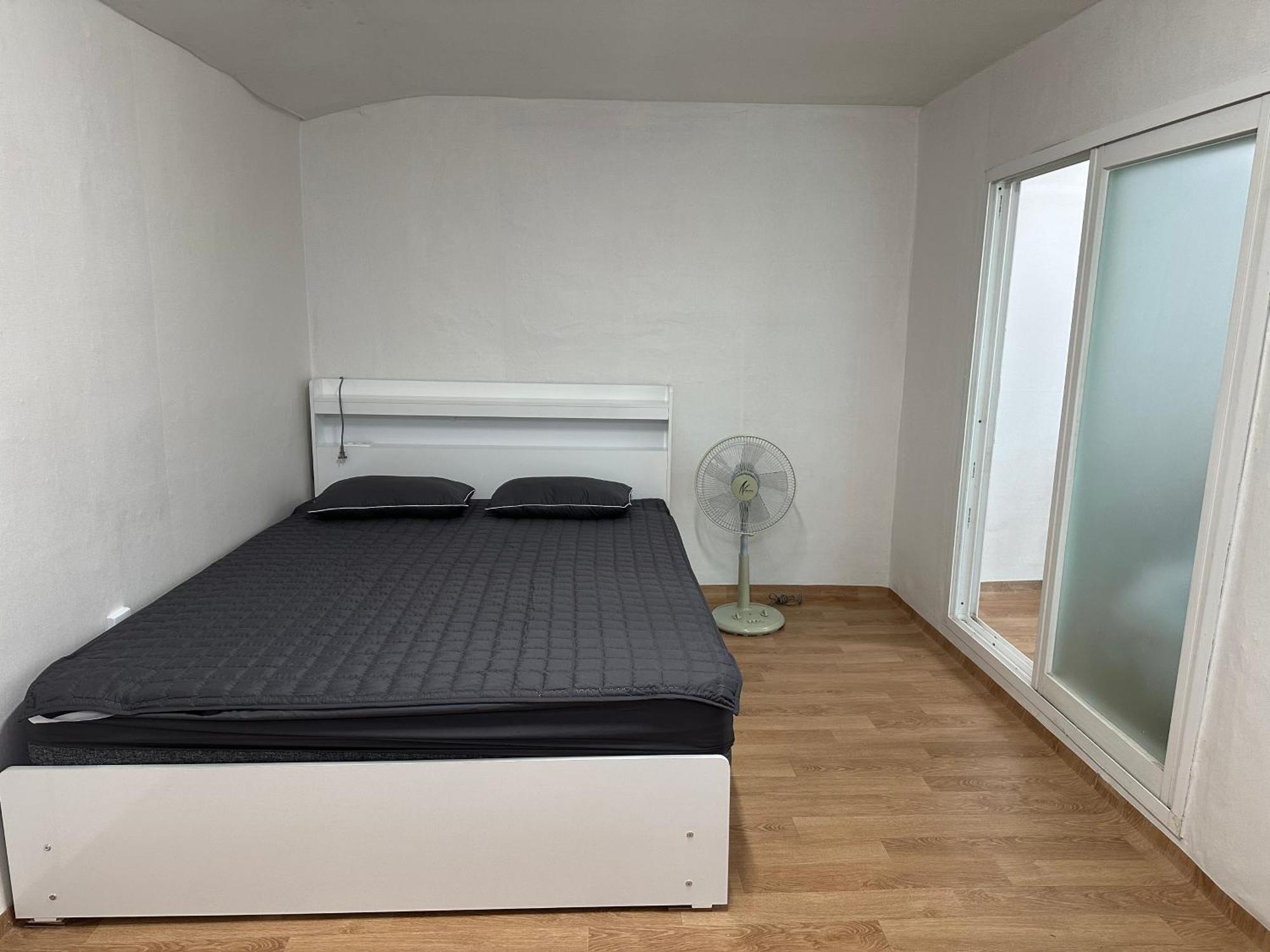 Guest house Hanok House With A Yard 1 Seoul