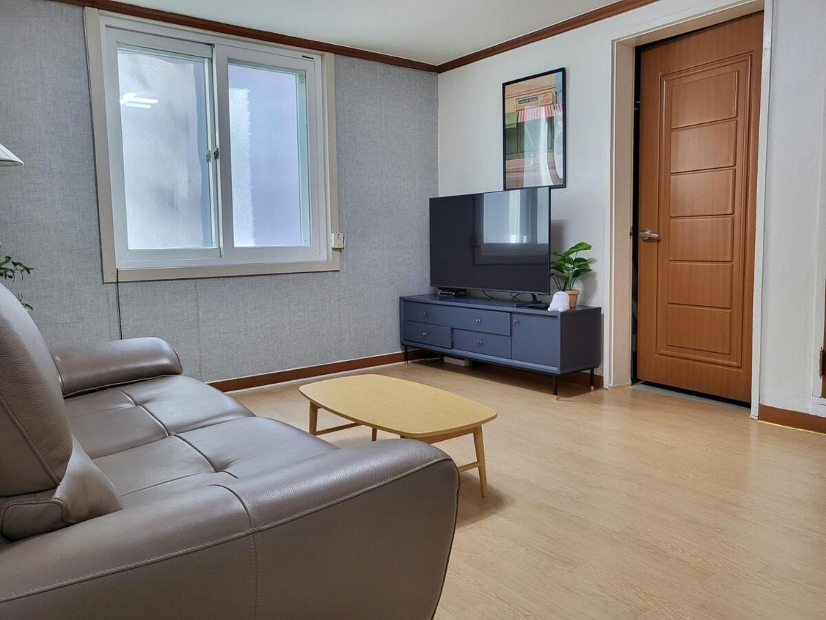 Apartamento Yeonhee House 3room,3big Beds, Living *
