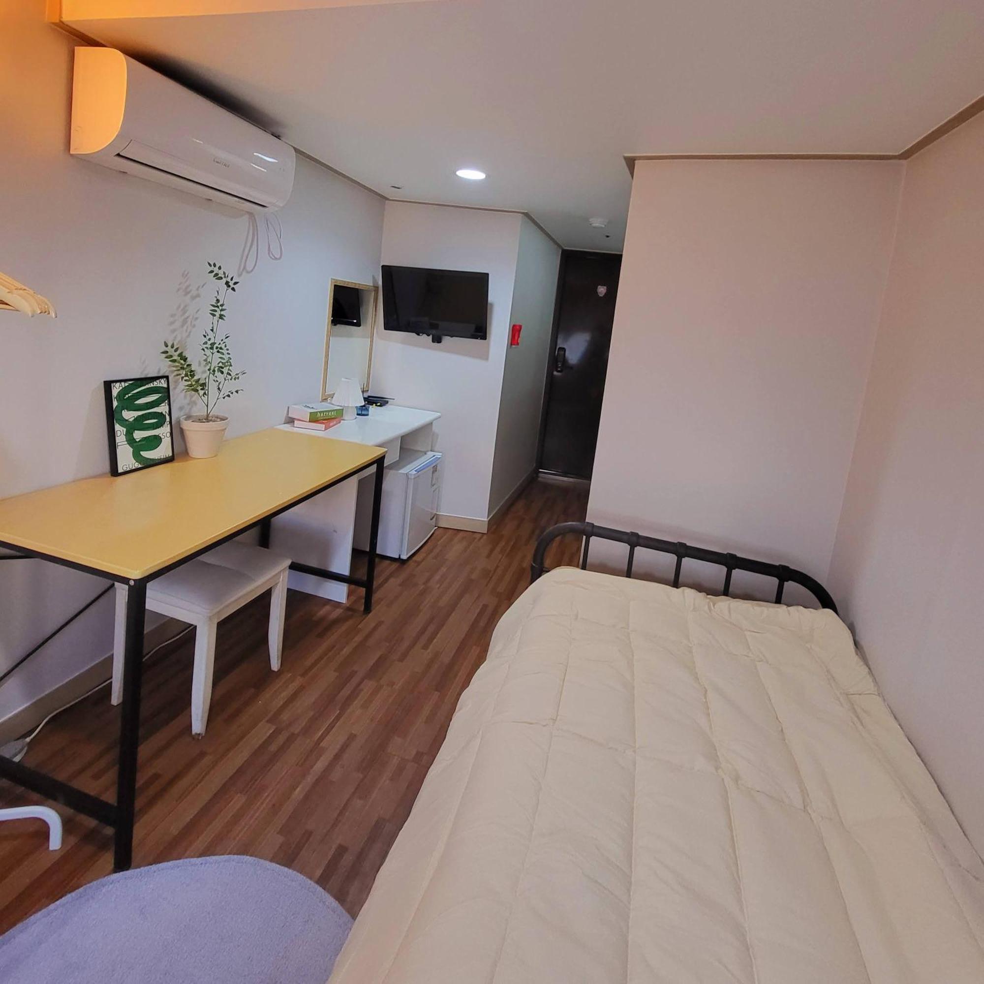 2u Hostel Seoul