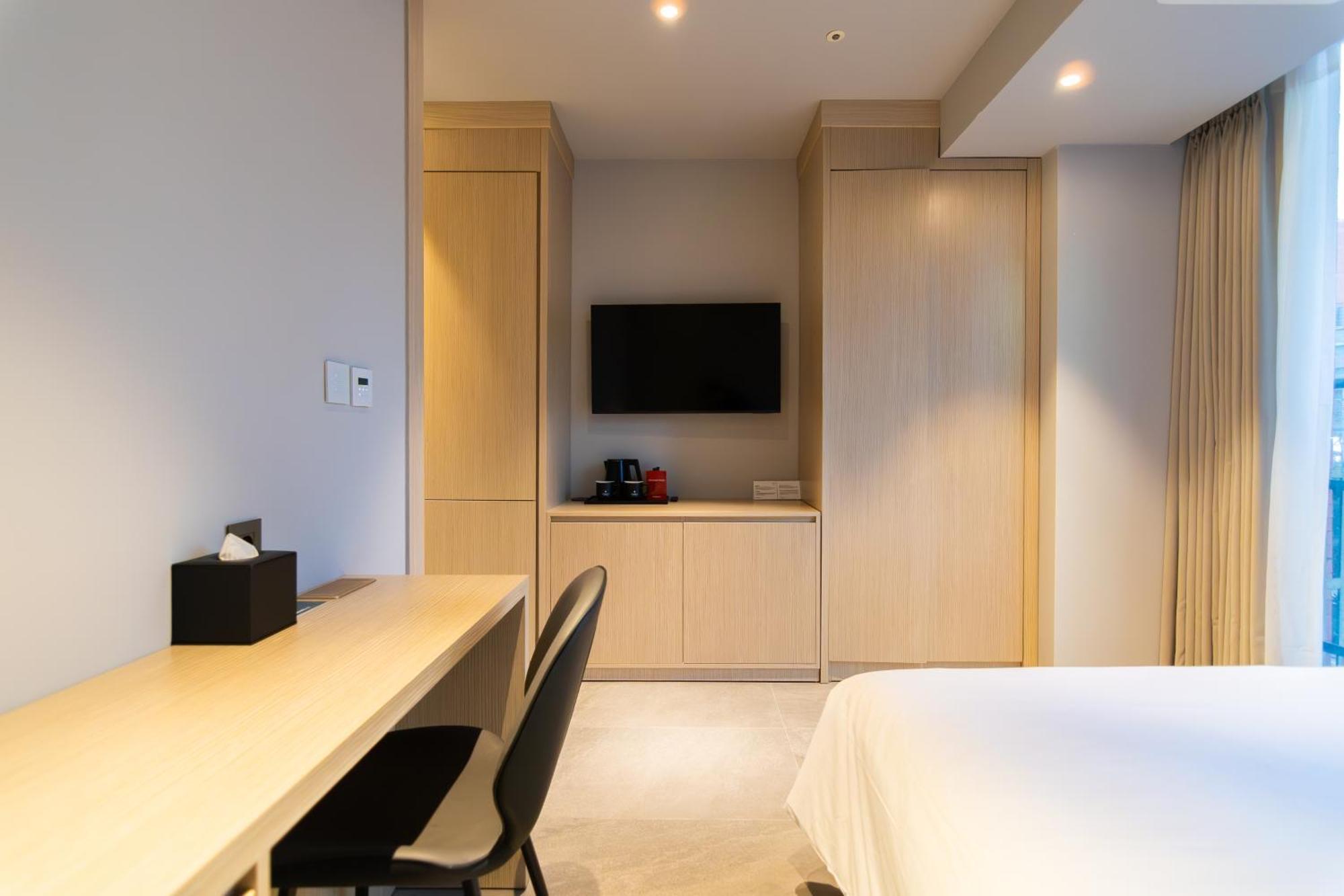Homes Red Myeongdong Hotel