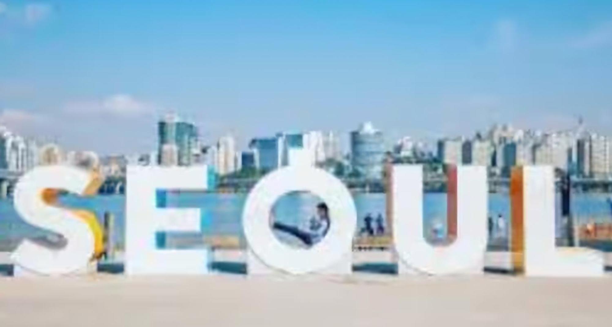 5-minute Walk From Hongdae Station, Hotel-style Bedding, 2 Rooms, Washer Dryer * Seul