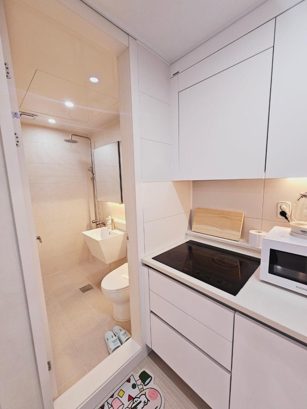 Gamseong Mood House With Full Options, Two Rooms, Near Kkachisan Double Station