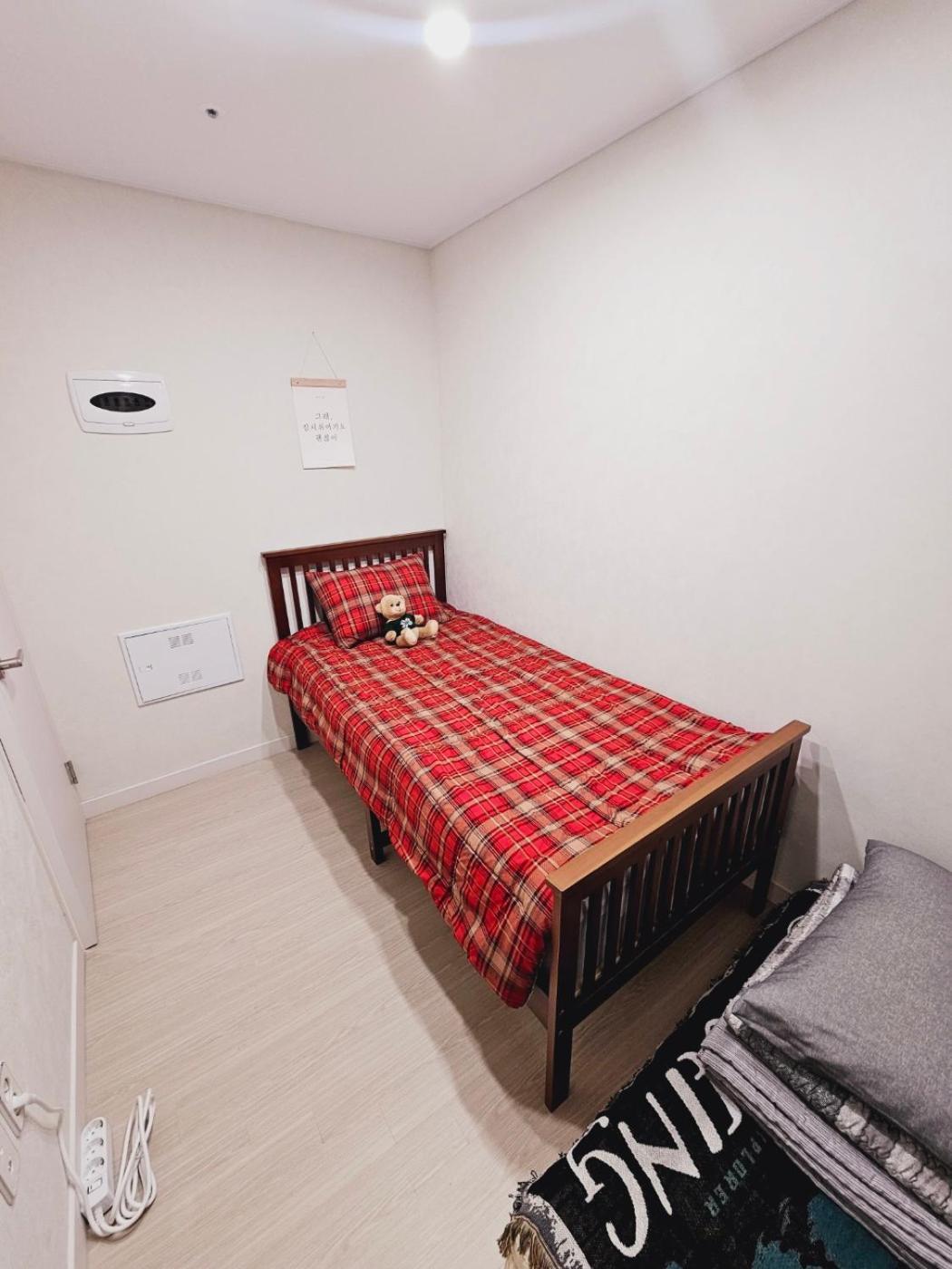 Gamseong Mood House With Full Options, Two Rooms, Near Kkachisan Double Station