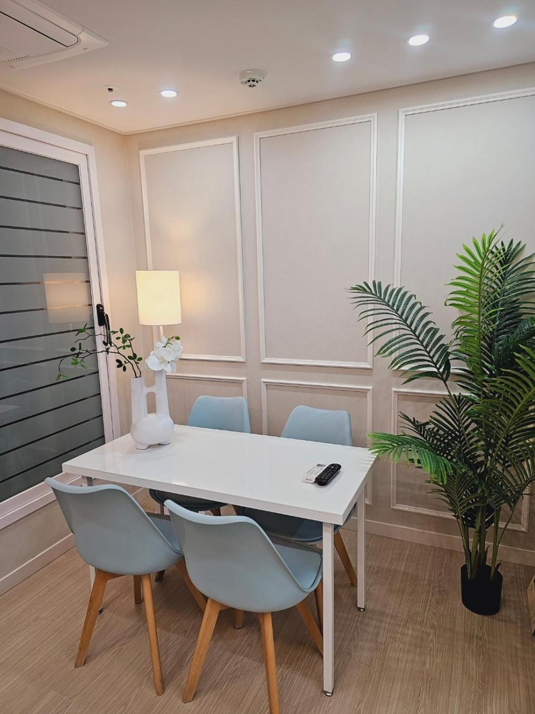 Vila Gamseong Mood House With Full Options, Two Rooms, Near Kkachisan Double Station Seoul