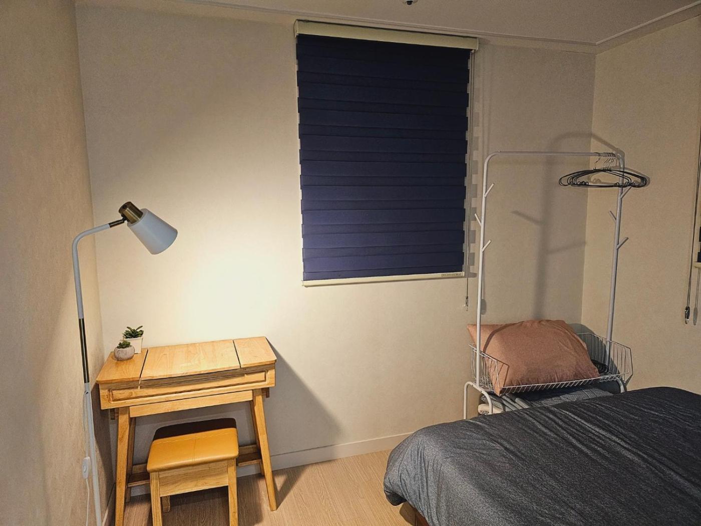Gamseong Mood House With Full Options, Two Rooms, Near Kkachisan Double Station Pousada Seul
