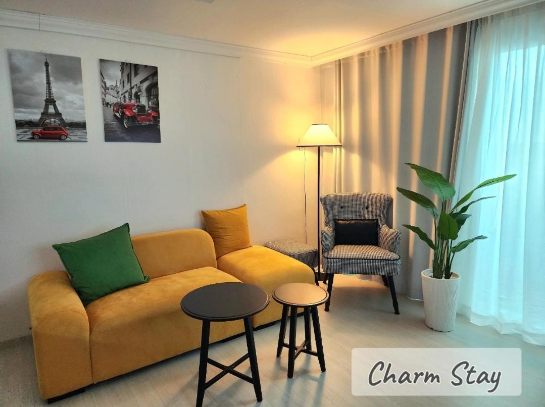 Apartment Charm In Seoul, 3r2b, Arex, Digitalmediacitystation 3minutes, Hongdae Seoul