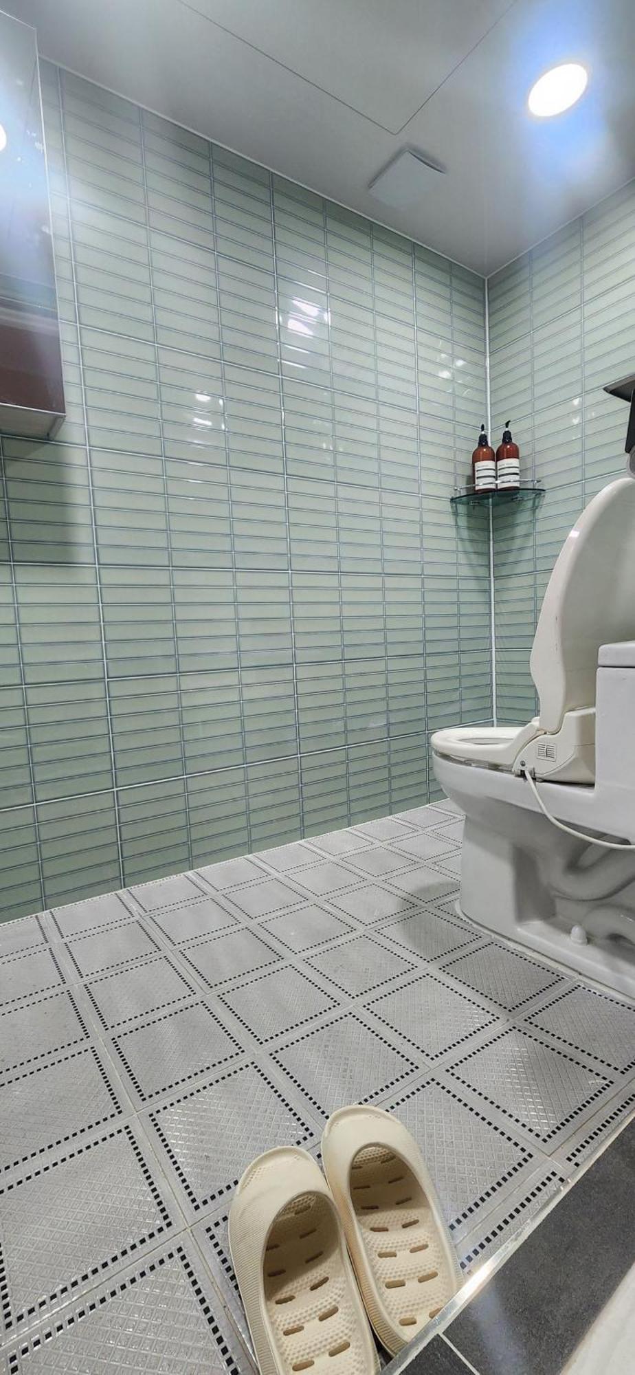 Hongdae Yeondral Park, Z3, 7 Minutes From Hongik Univ Station Exit 5, Elevator Ok * Seoul