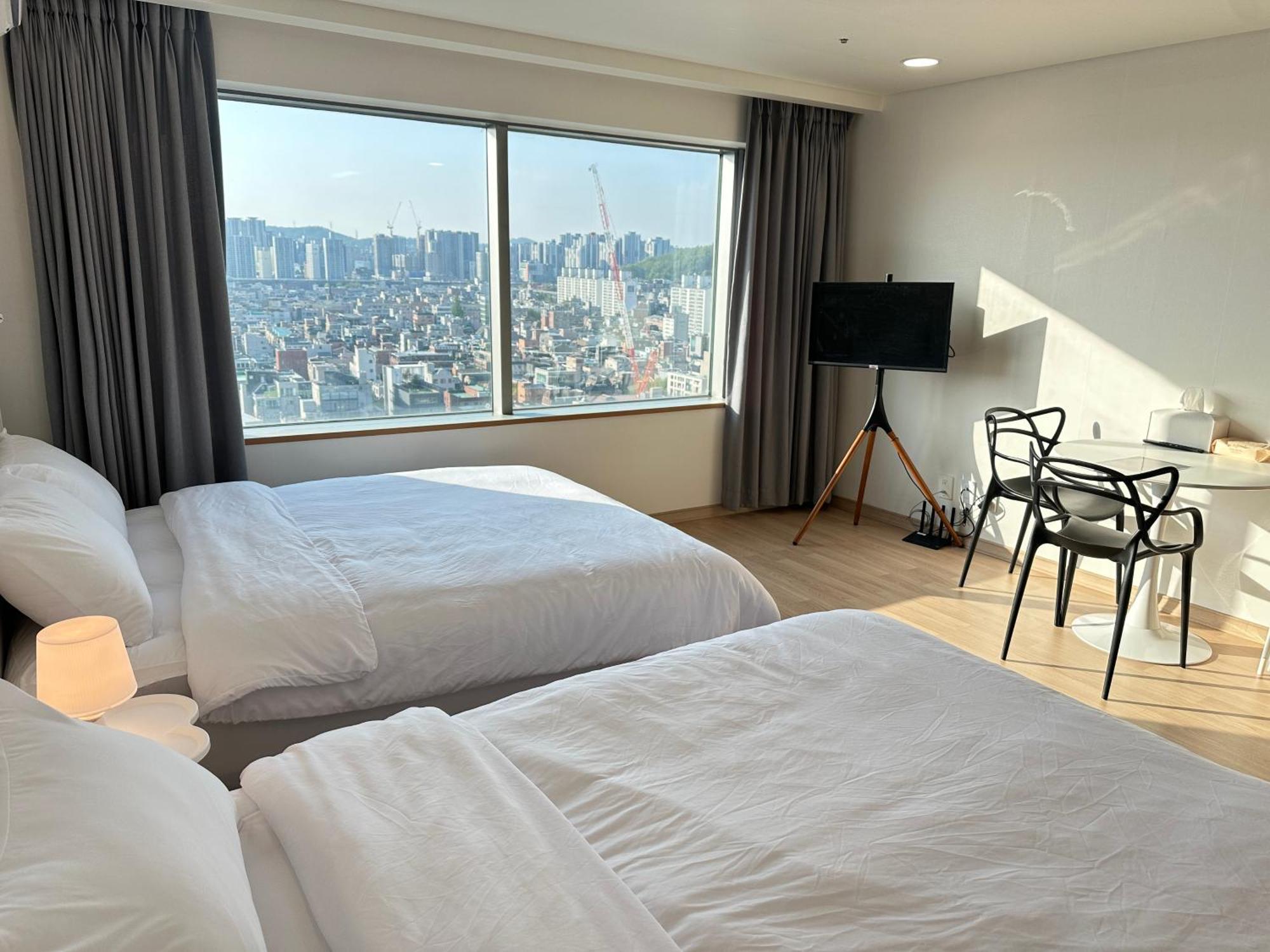 Hongdae Paradise Cityview Apartment