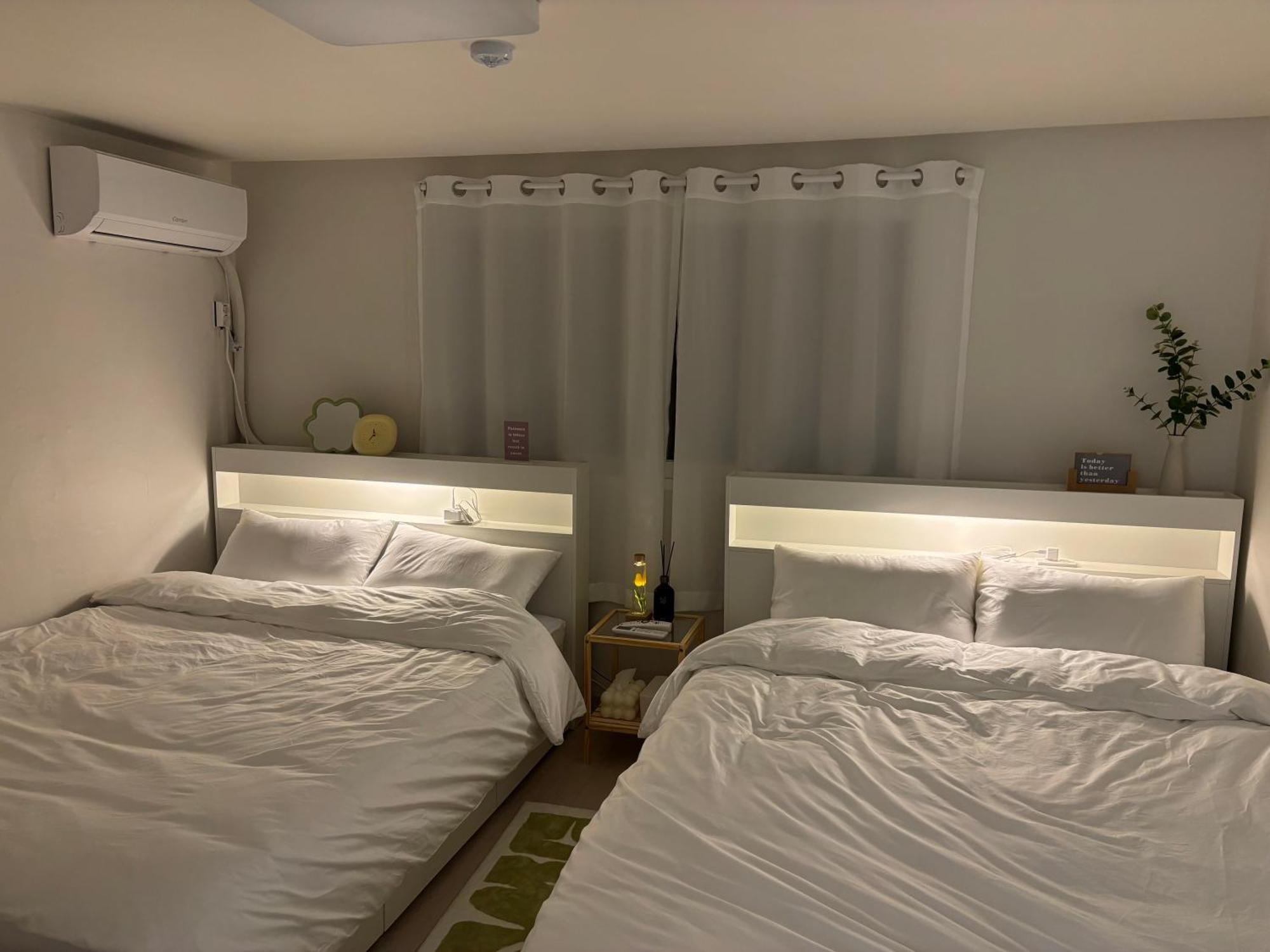 Leeleemate 2 Rooms, 2 Beds, For 4 People, 5 Minutes From Mangwon Station *