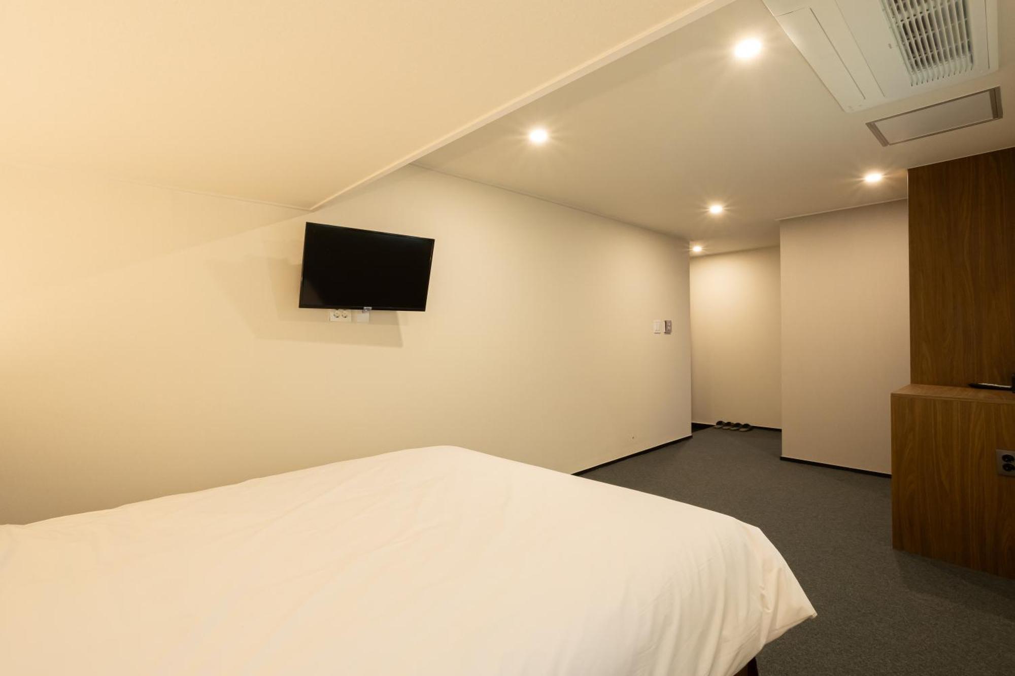 Maple Mansion Hongdae Guest house